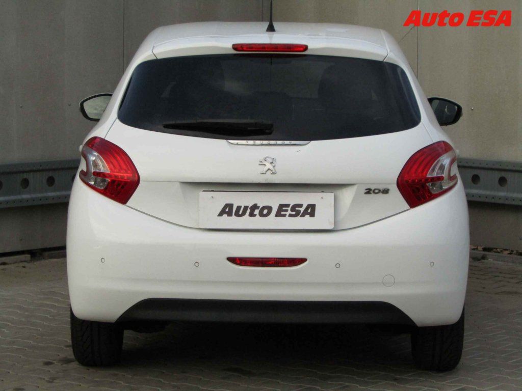 Peugeot 208, 1.2 - fotka 5