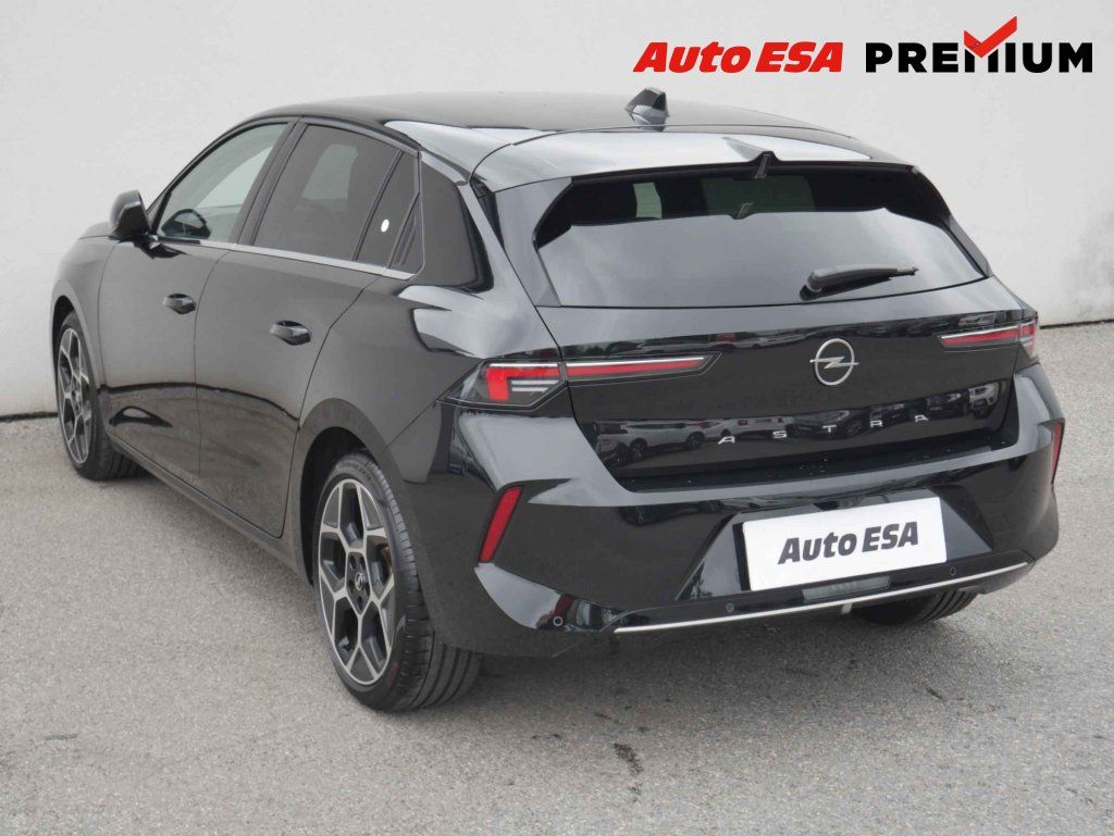 Opel Astra, 1.2PT,1.maj,ČR,Elegance - fotka 6