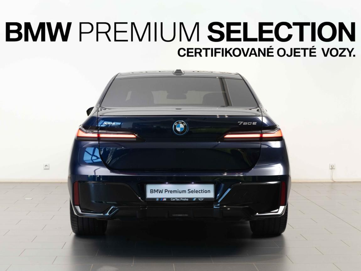 BMW Řada 7, 750e xDrive - fotka 4