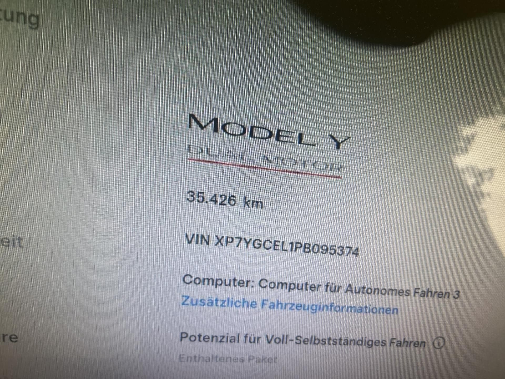 Tesla Model Y, PERFORMANCE 393kw 21ALU 94,7% - fotka 4