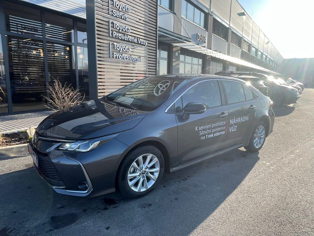 Toyota Corolla, 1.8 Hybrid Comfort Tech - fotka 2