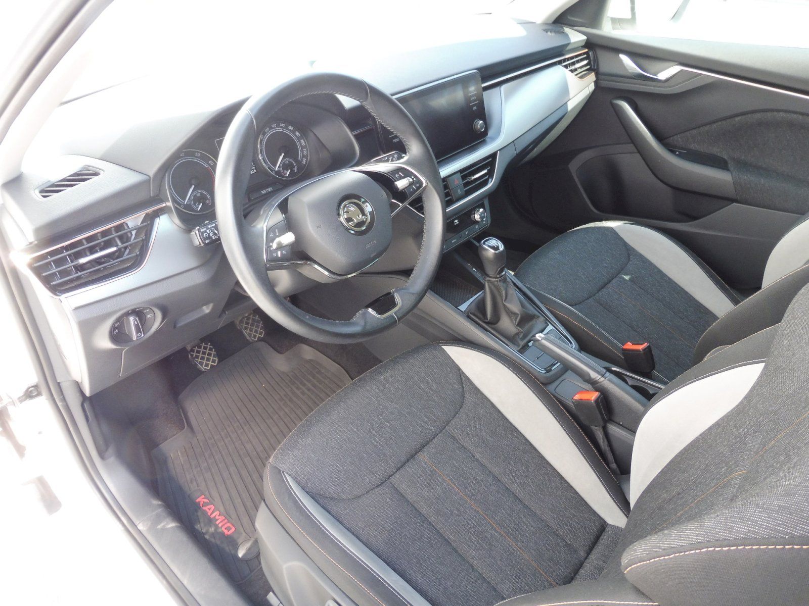 Škoda Kamiq, Style 1,0 TSI 81kW - fotka 6