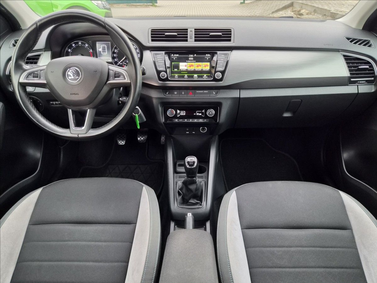 Škoda Fabia, 1,2 TSi STYLE *LED*NAVI*SENZOR - fotka 6