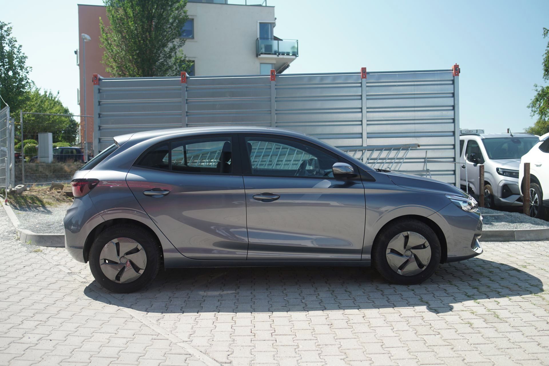 MG MG3, Excite 1,5 85kW MT5 - fotka 6