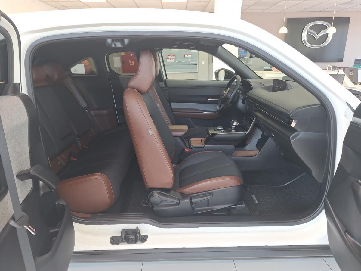Mazda MX-30, EV e-SKYACTIV LUXURY - VINTAGE - fotka 5
