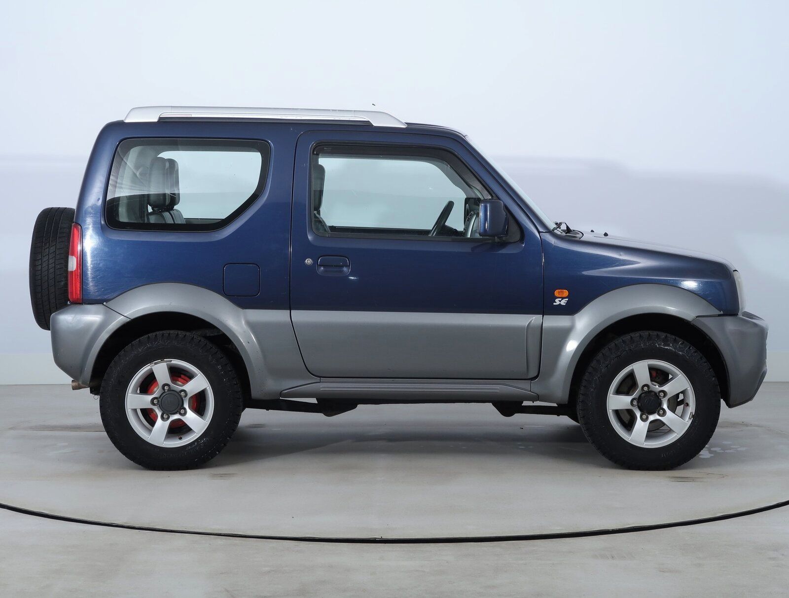 Suzuki Jimny, 1.3 16V, 4X4, Kožené sedačky - fotka 6