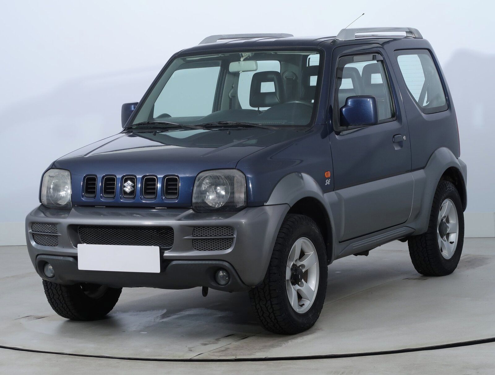 Suzuki Jimny, 1.3 16V, 4X4, Kožené sedačky - fotka 2