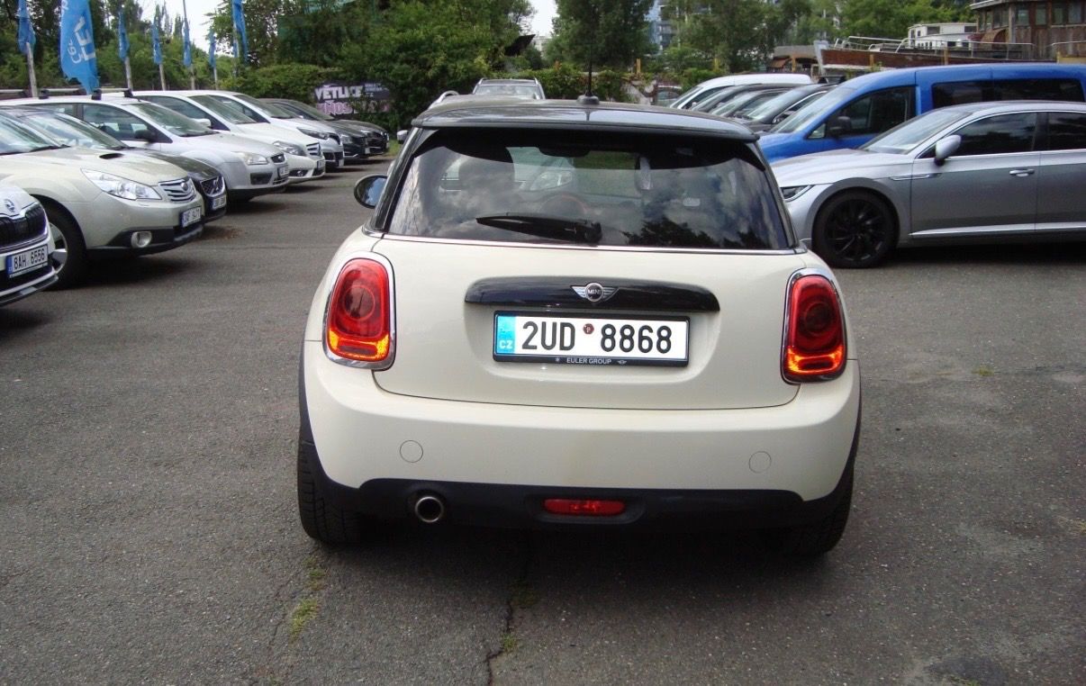 Mini Cooper, Mini Cooper 1.5 D, AUTOMAT - fotka 4