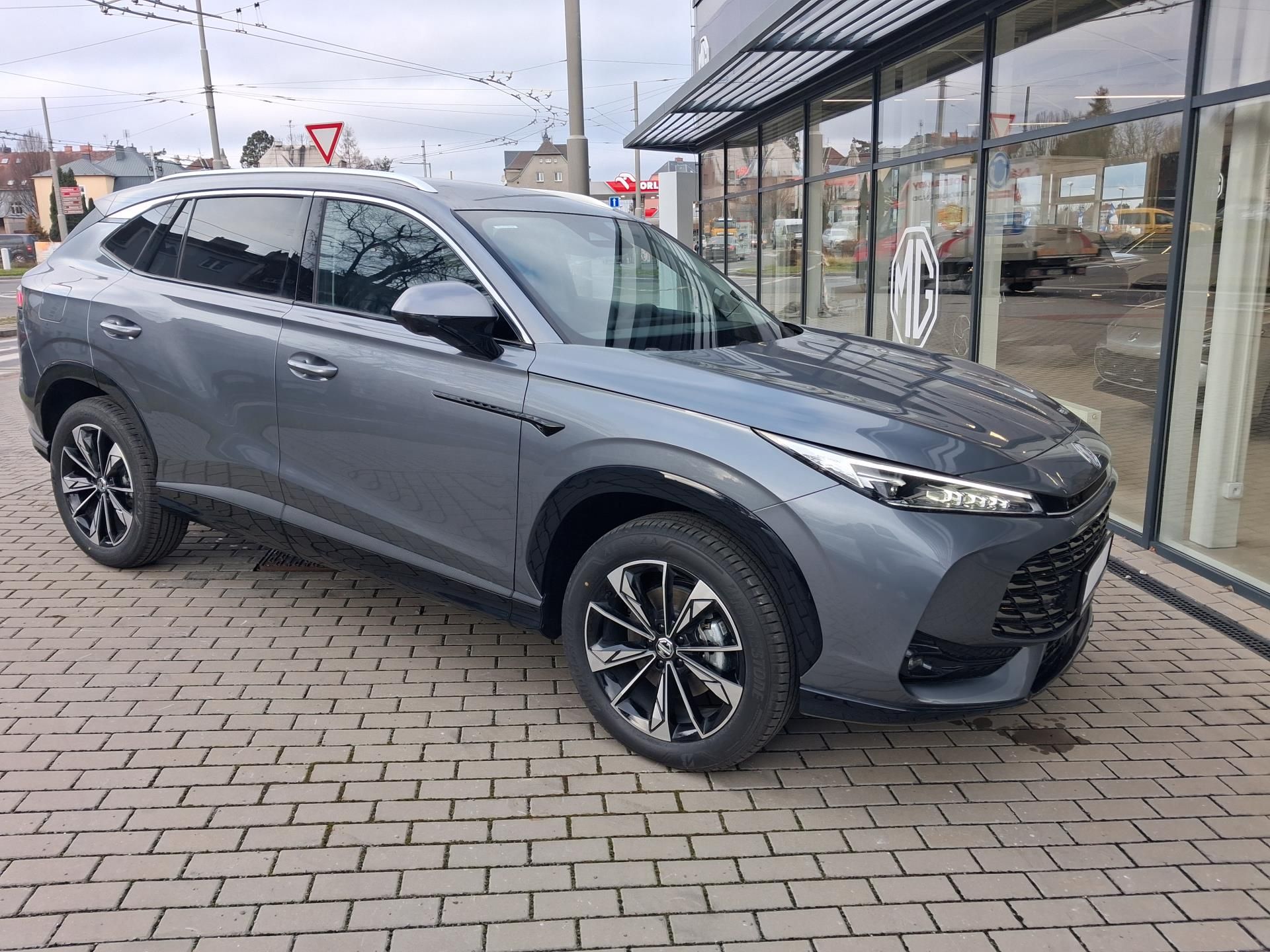 MG HS, EXCLUSIVE 1.5TGI 125kW 7DCT - fotka 6