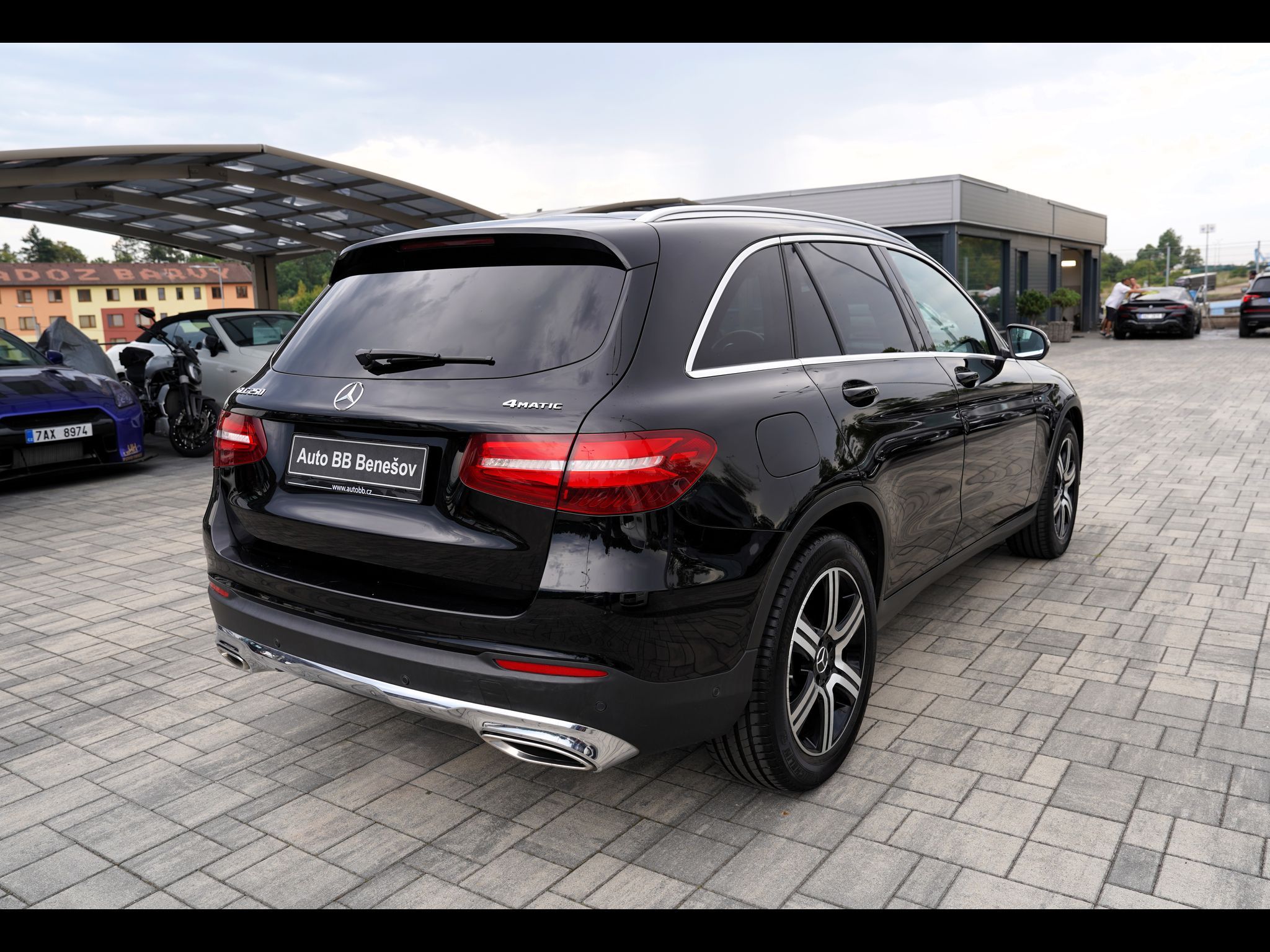Mercedes-Benz GLC, 250i 4Matic/kůže/Led/9AT/ČR - fotka 6
