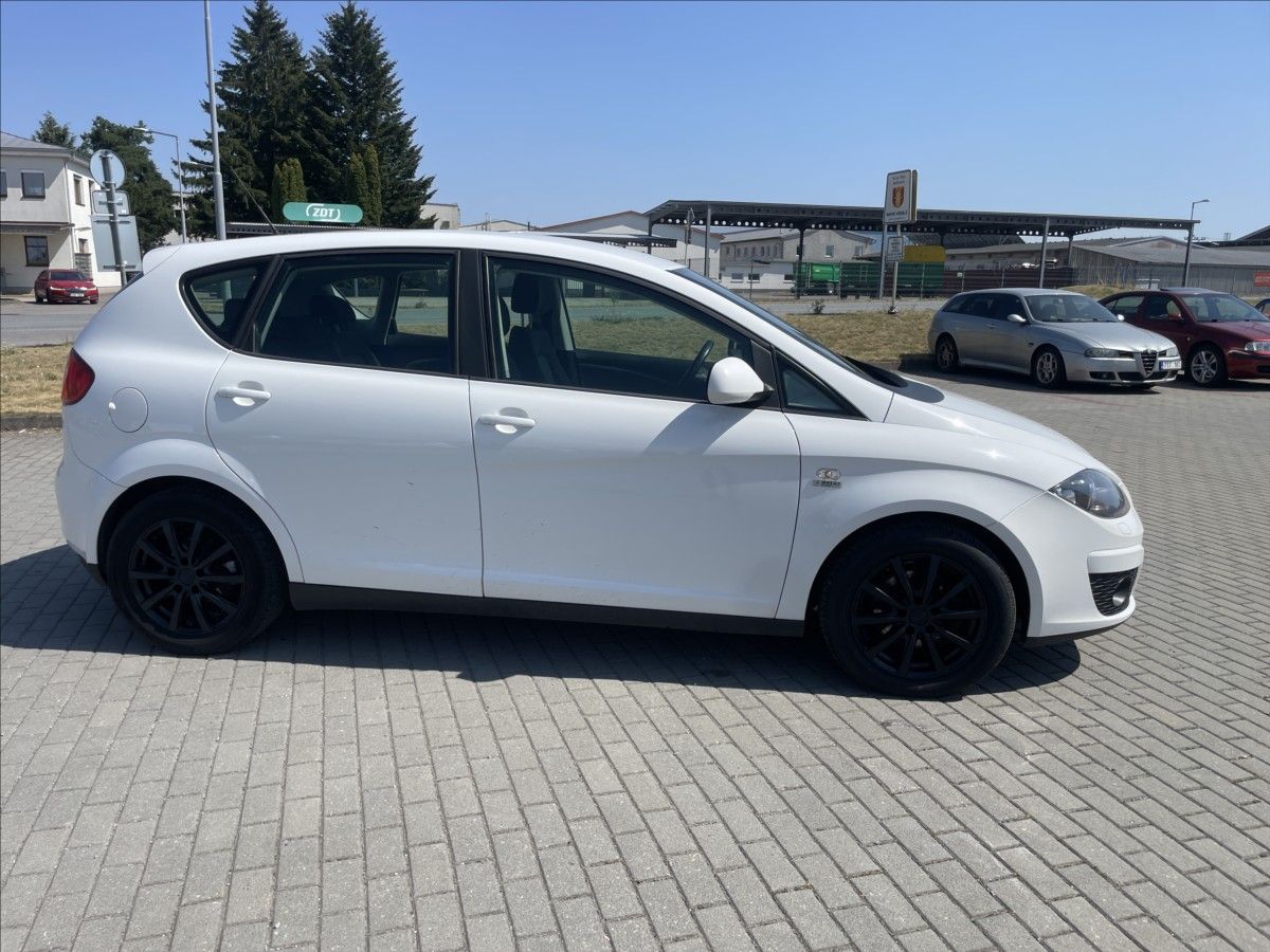Seat Altea, 1,6 TDi 77kw Klima Xenon GPS - fotka 5
