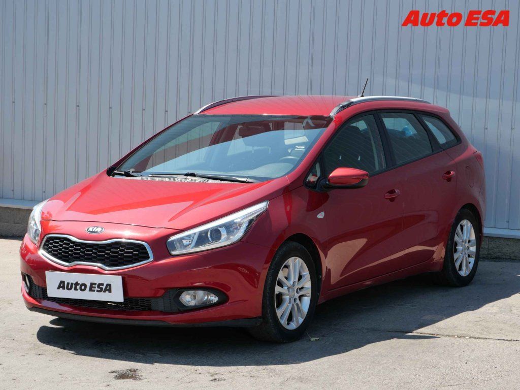 Kia Cee´d, 1.6 GDi,ČR,STK7/28 - fotka 3
