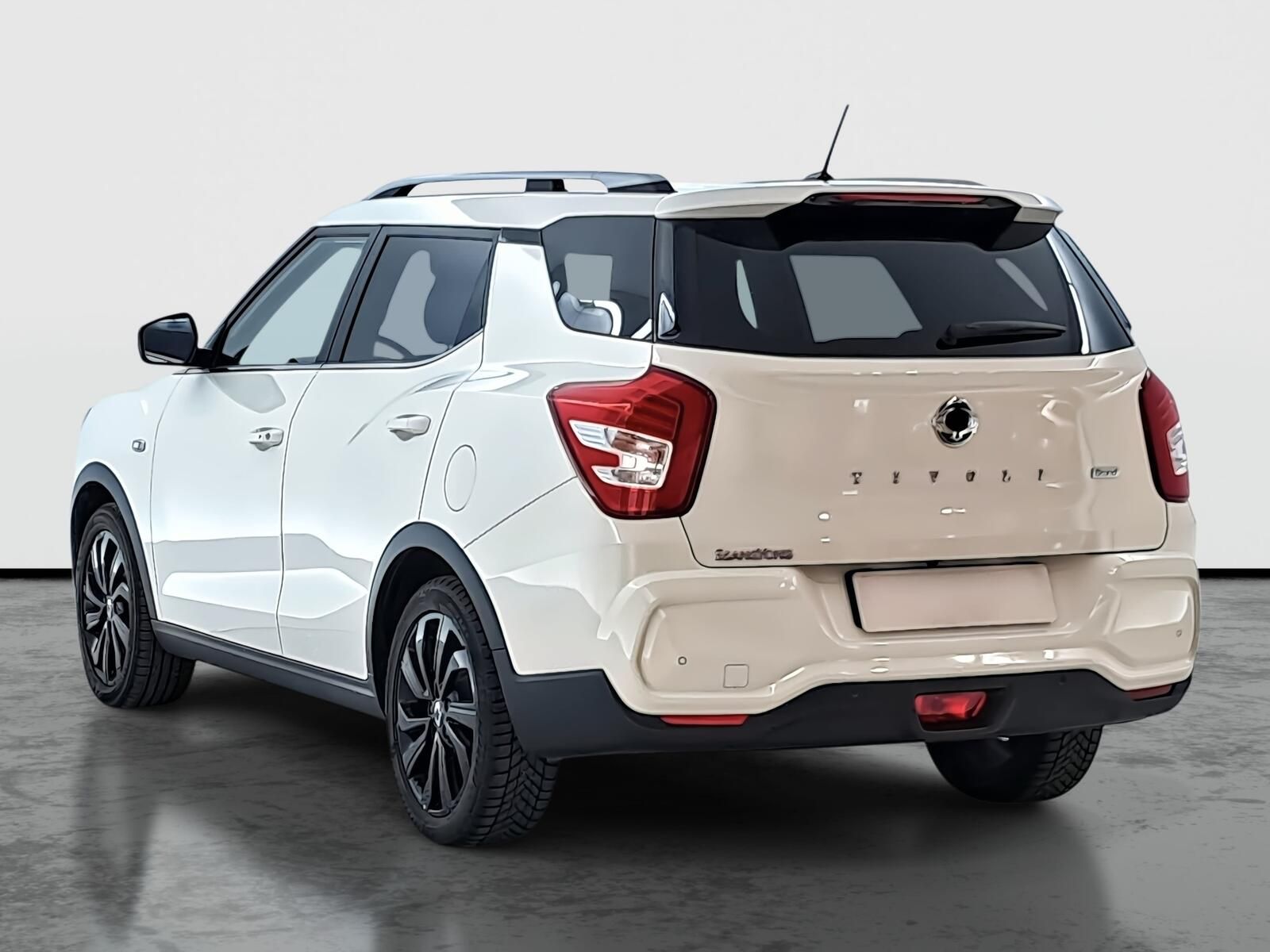 SsangYong Tivoli, 1.5 T-GDI, ČR,1.maj - fotka 4
