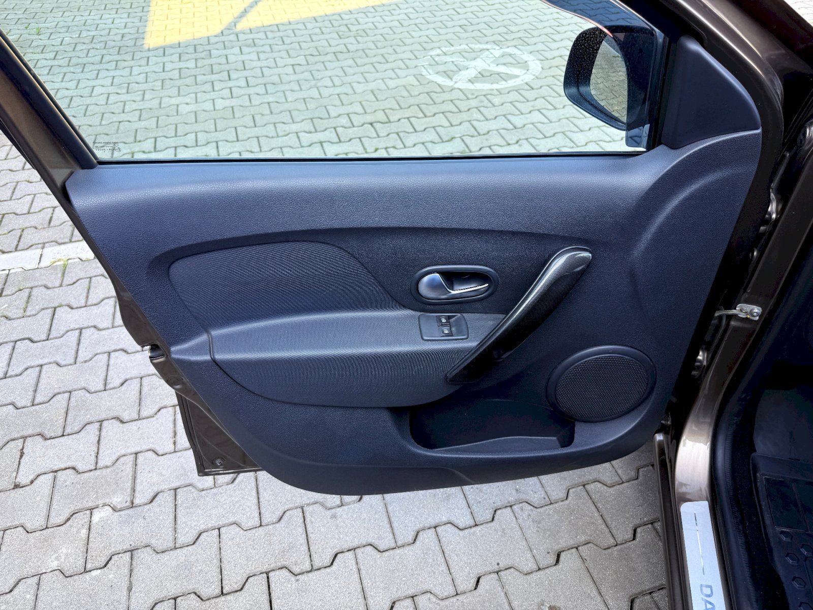 Dacia Logan, 1.2 16V 54kW/73PS - fotka 6