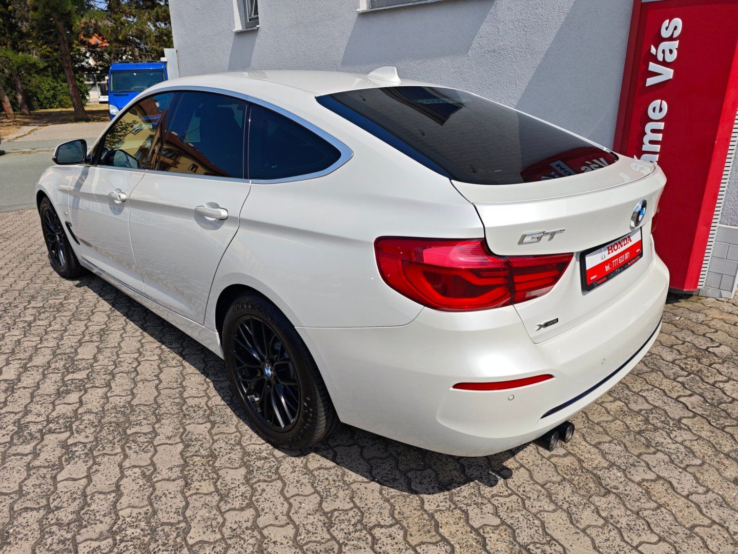 BMW Řada 3, GT 320D Xdrive Sport line ČR - fotka 4