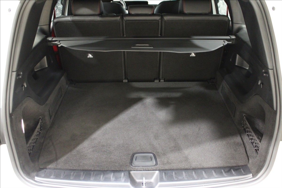 Mercedes-Benz GLB, 2,0 35 AMG 225KW 4MATIC CZ DPH - fotka 6