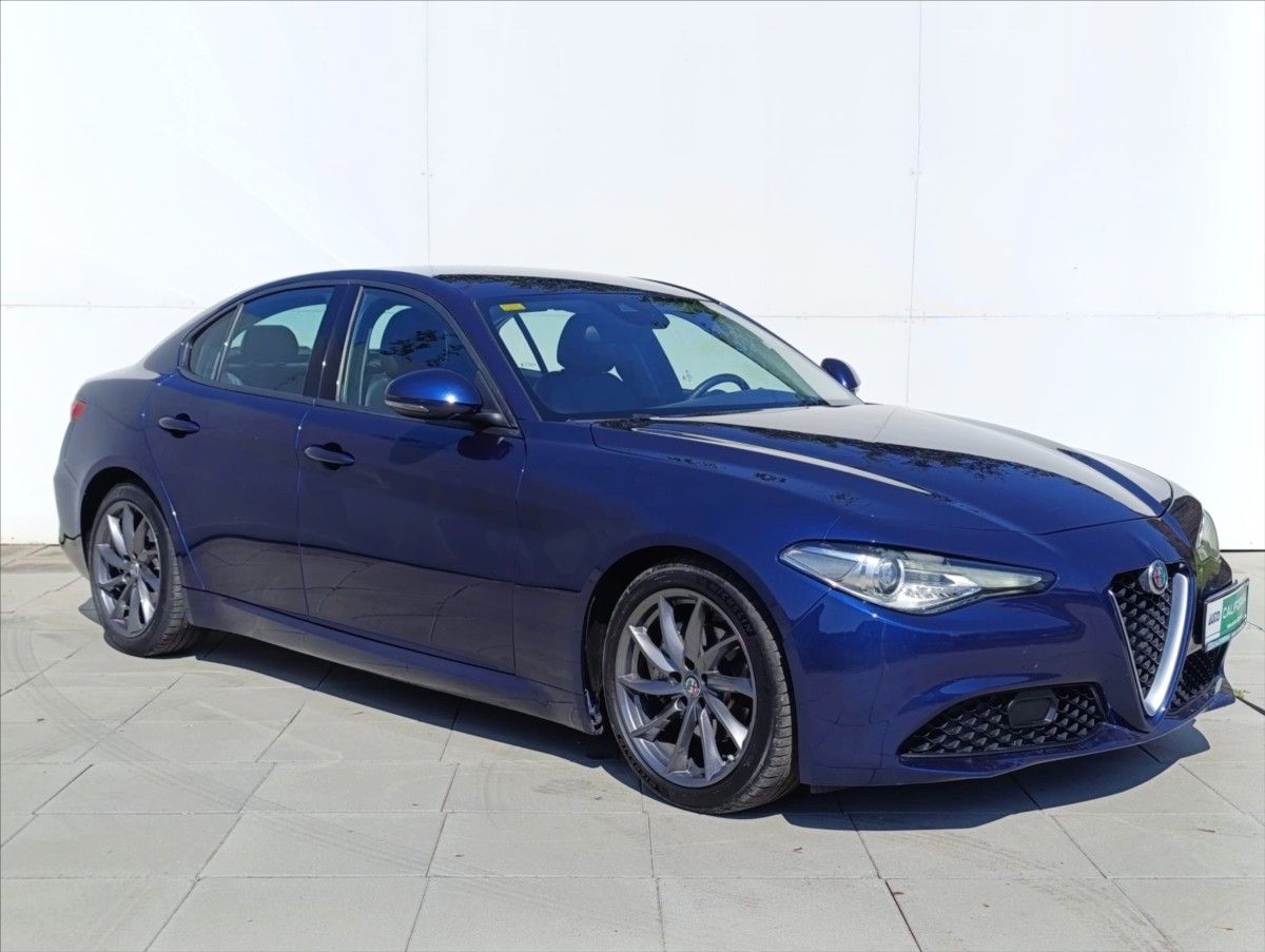 Alfa Romeo Giulia, 2,2 JTD Automat Navi ,Tempomat - fotka 5