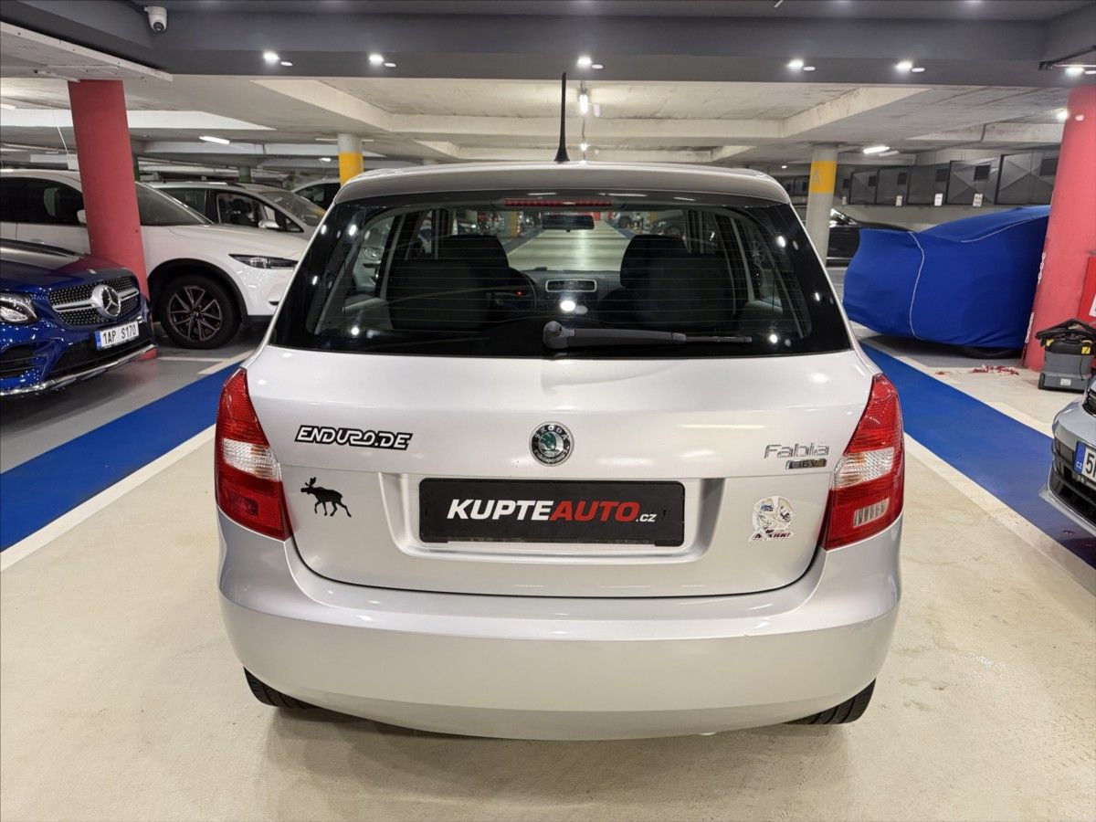 Škoda Fabia, 1,4 i 16v  Ambiente - fotka 4
