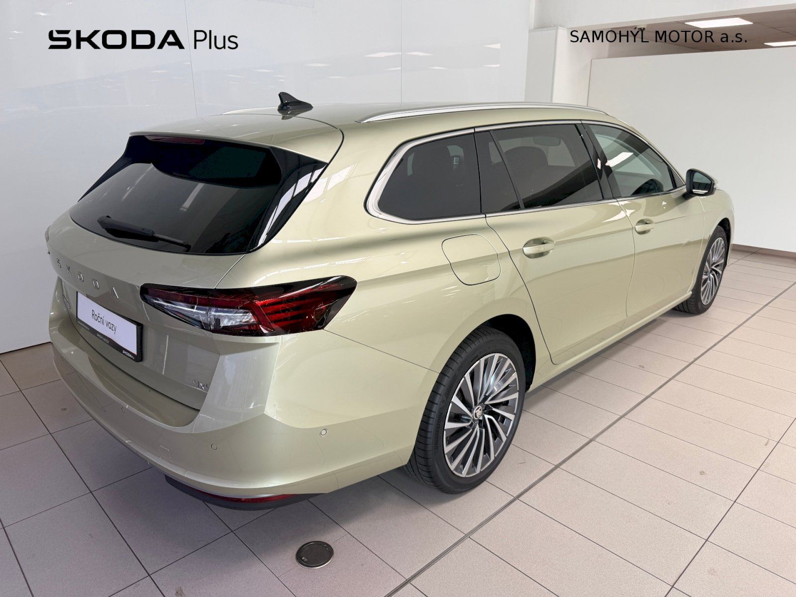 Škoda Superb, 2.0 TDI 142 kW A7A 4x4 L&K - fotka 2