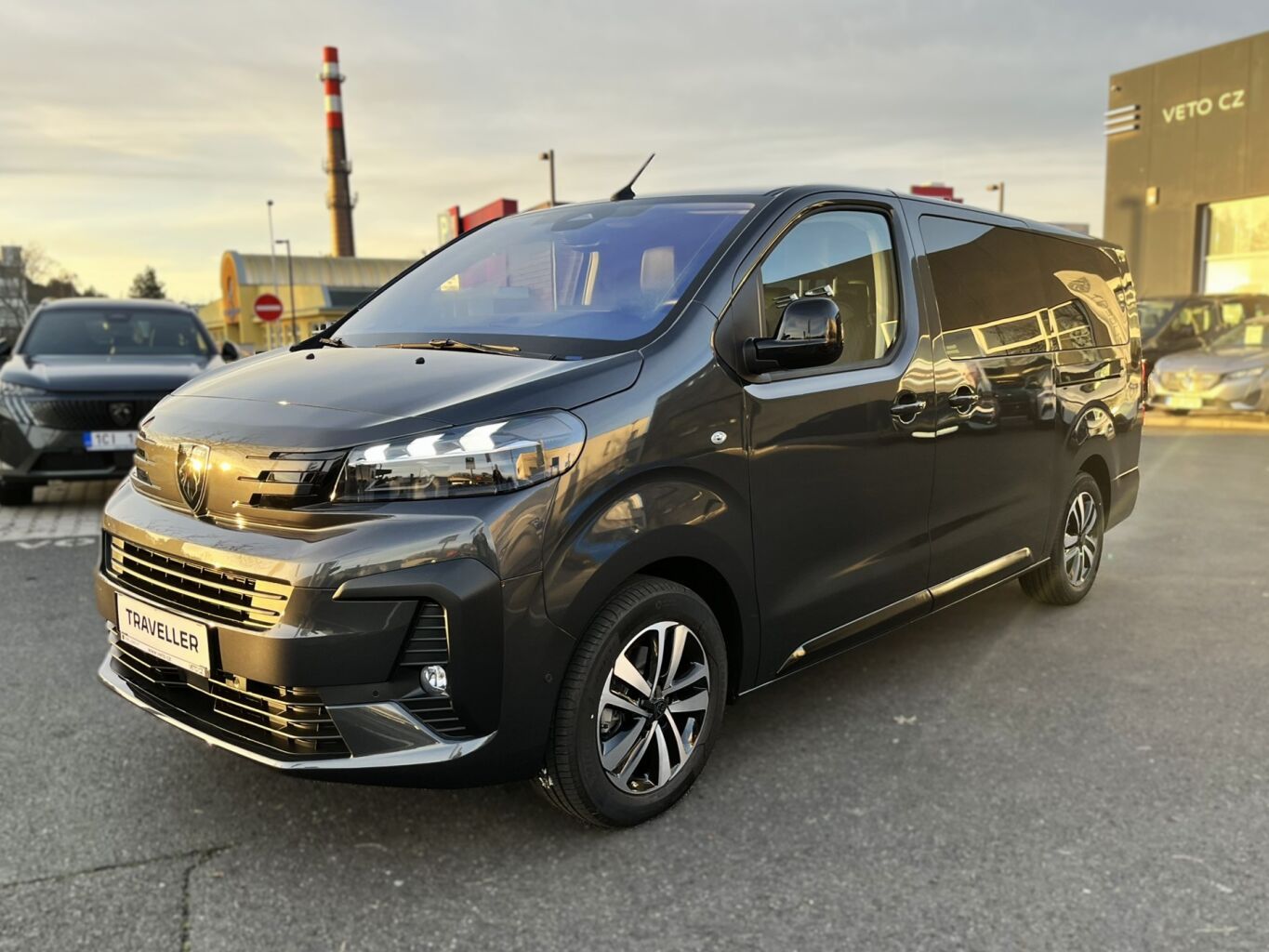 Peugeot Traveller, Allure L3 2.2 BlueHDi 180k EAT - fotka 2