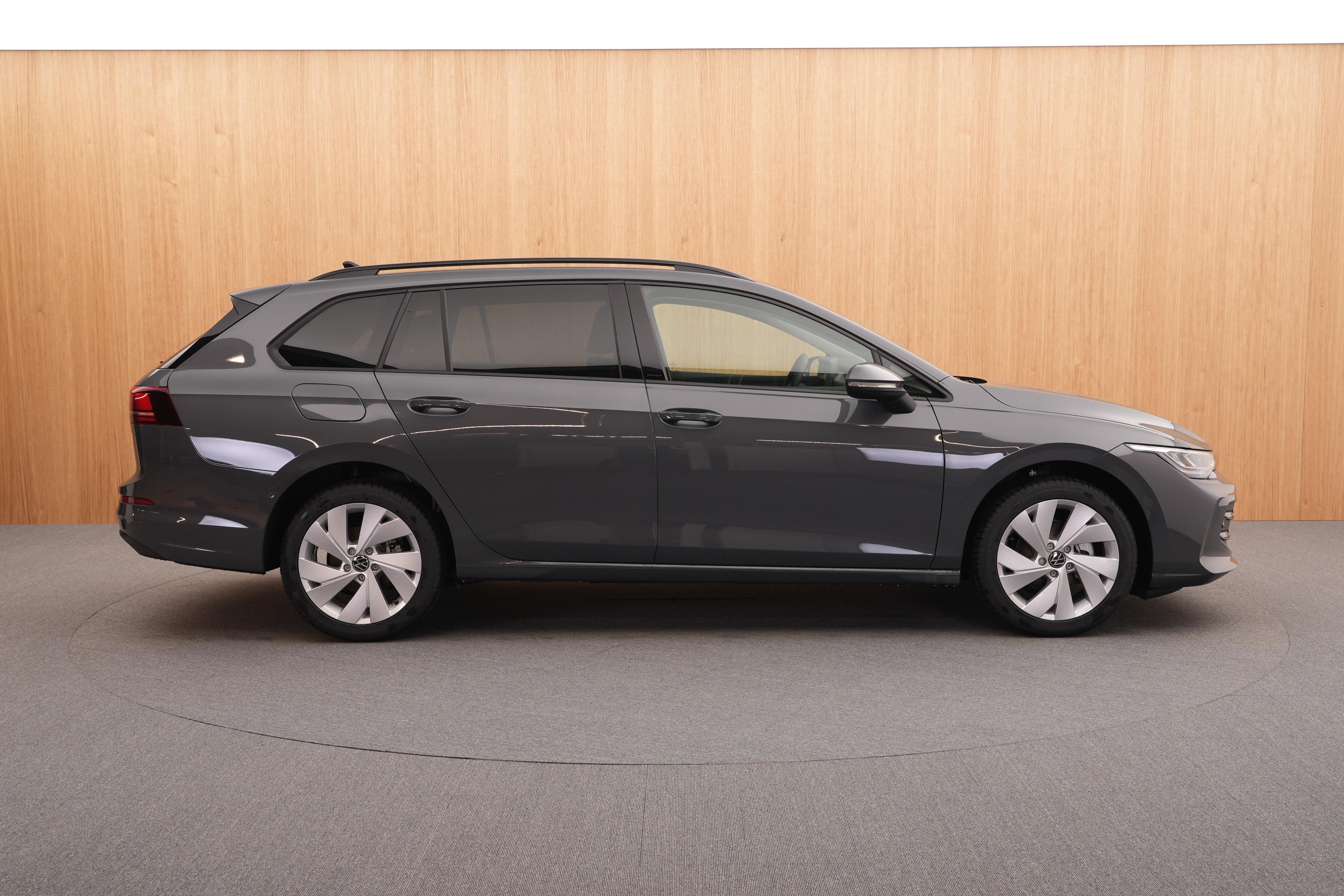 Volkswagen Golf Variant, Limited 1.5 eTSI DSG - fotka 5