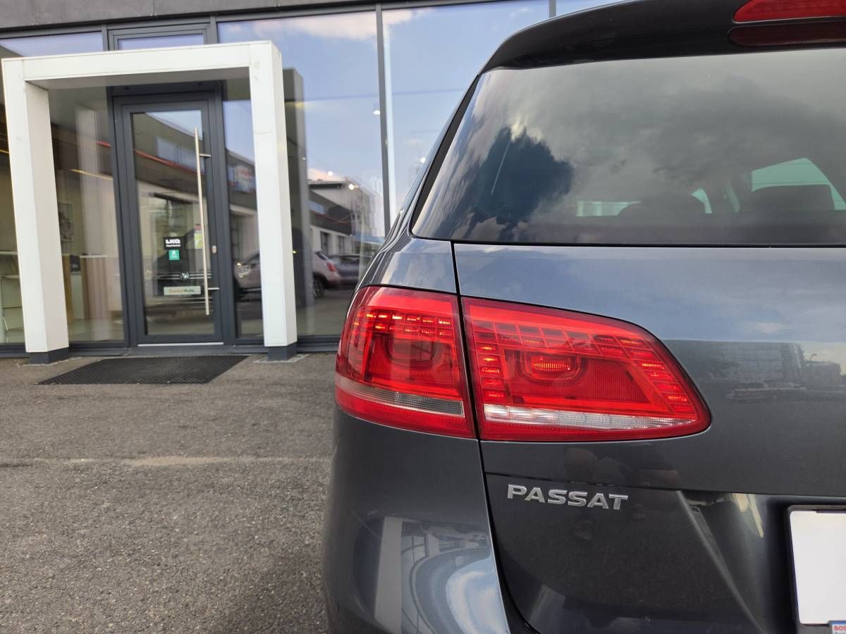 Volkswagen Passat, 2.0 TDI DSG - fotka 6