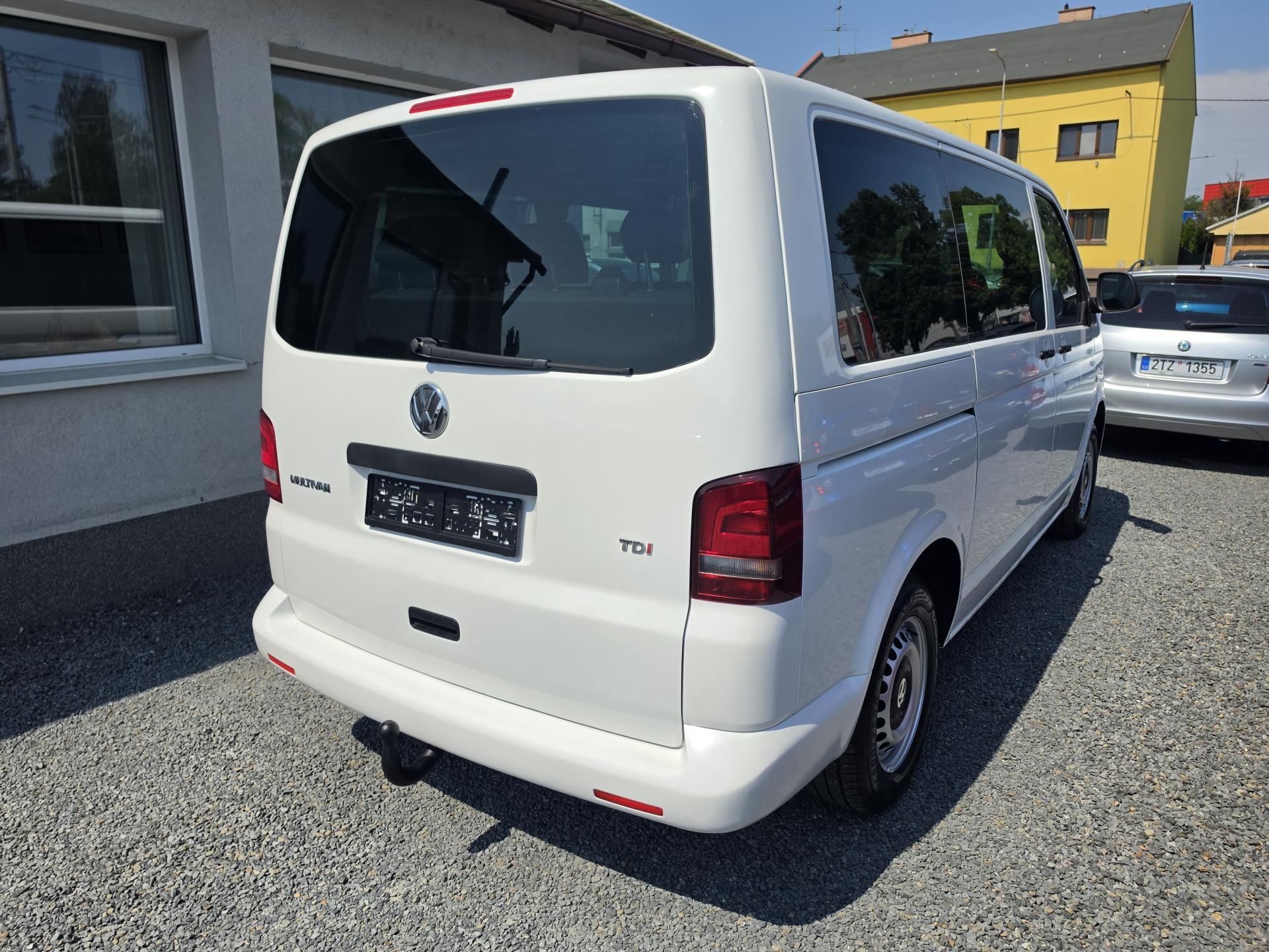 Volkswagen Multivan, 2.0 TDI 103kw 7 Míst  TZ - fotka 4