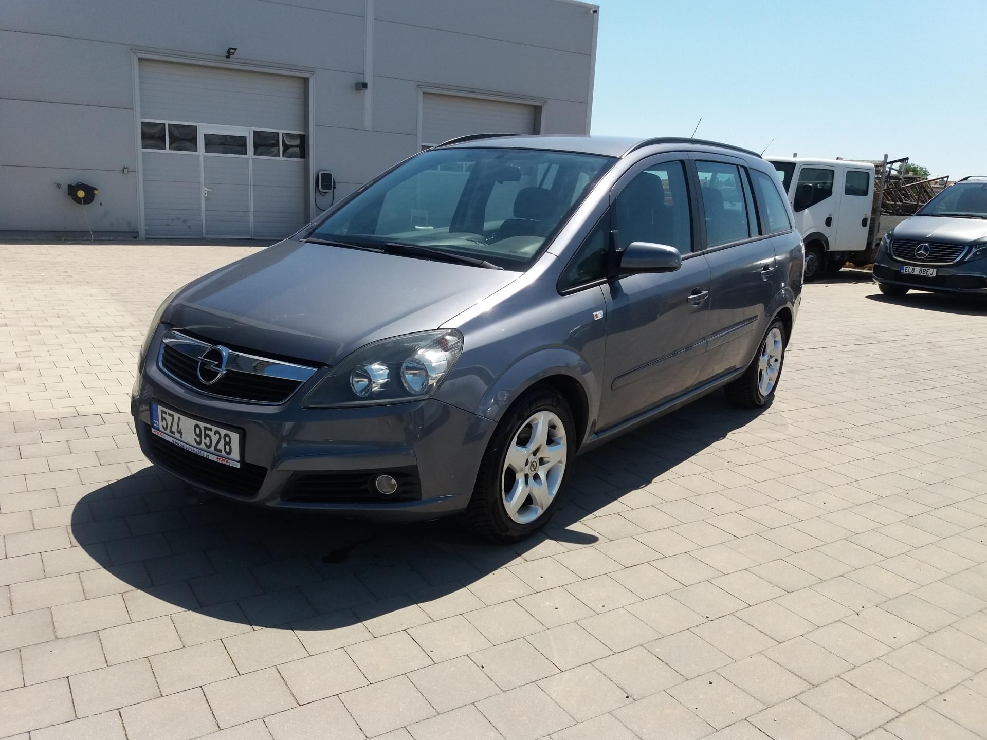 Opel Zafira, 1.6 16V,7.MÍST,KLIMA!