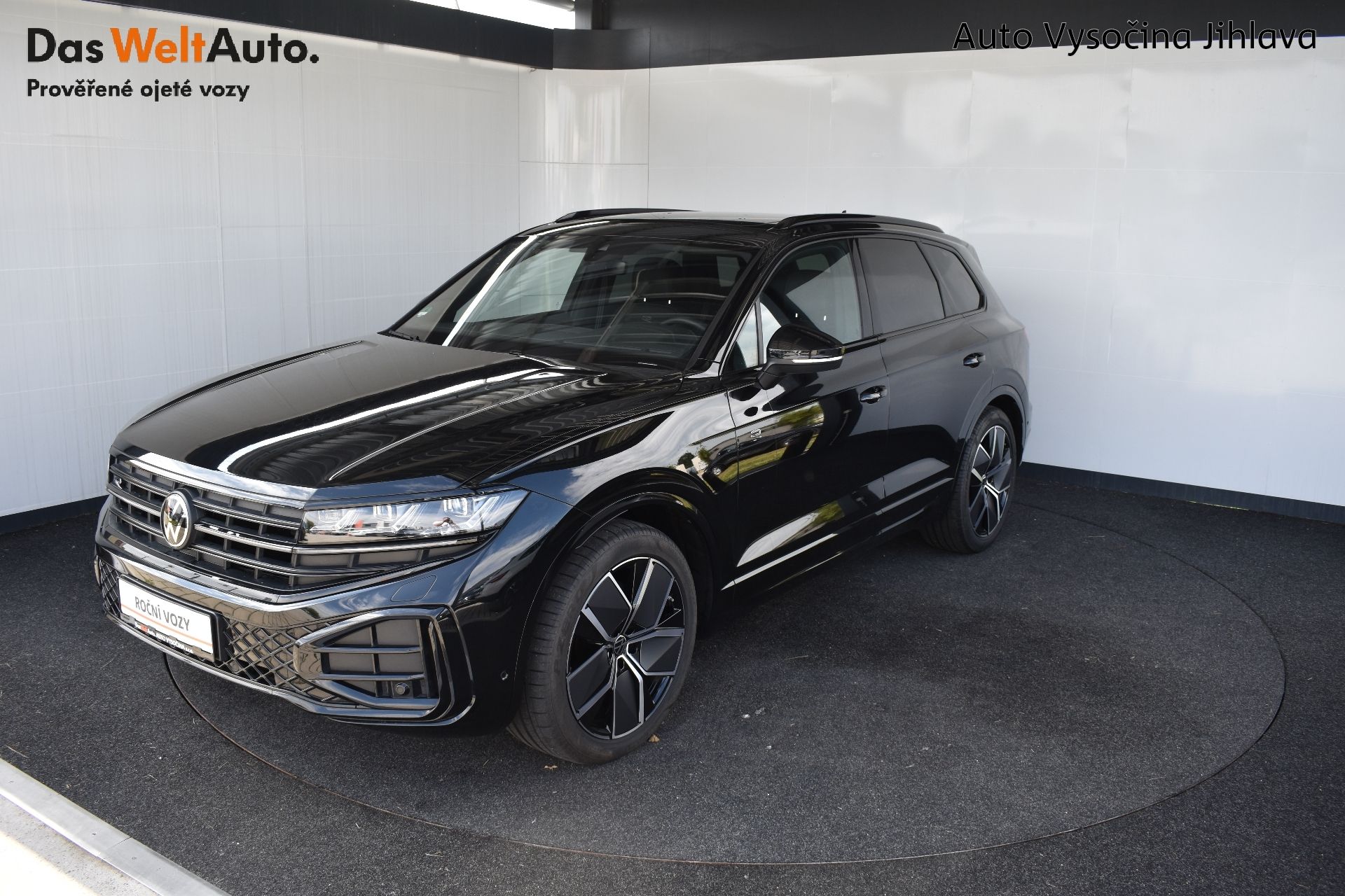 Volkswagen Touareg, R-Line 3.0TDI 210kW,tažné,weba