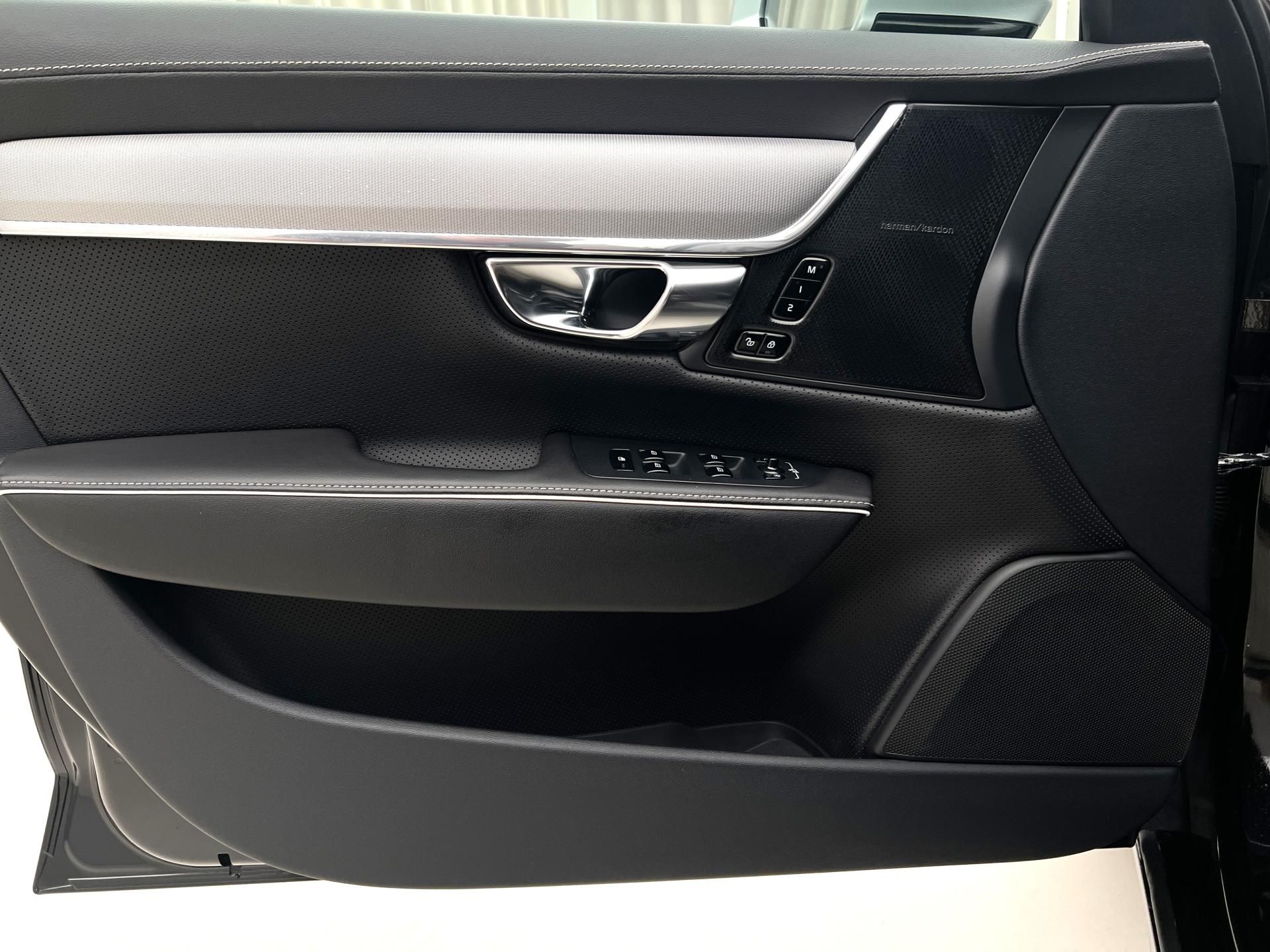Volvo S90, D5 AWD R-DESIGN AUT - fotka 6