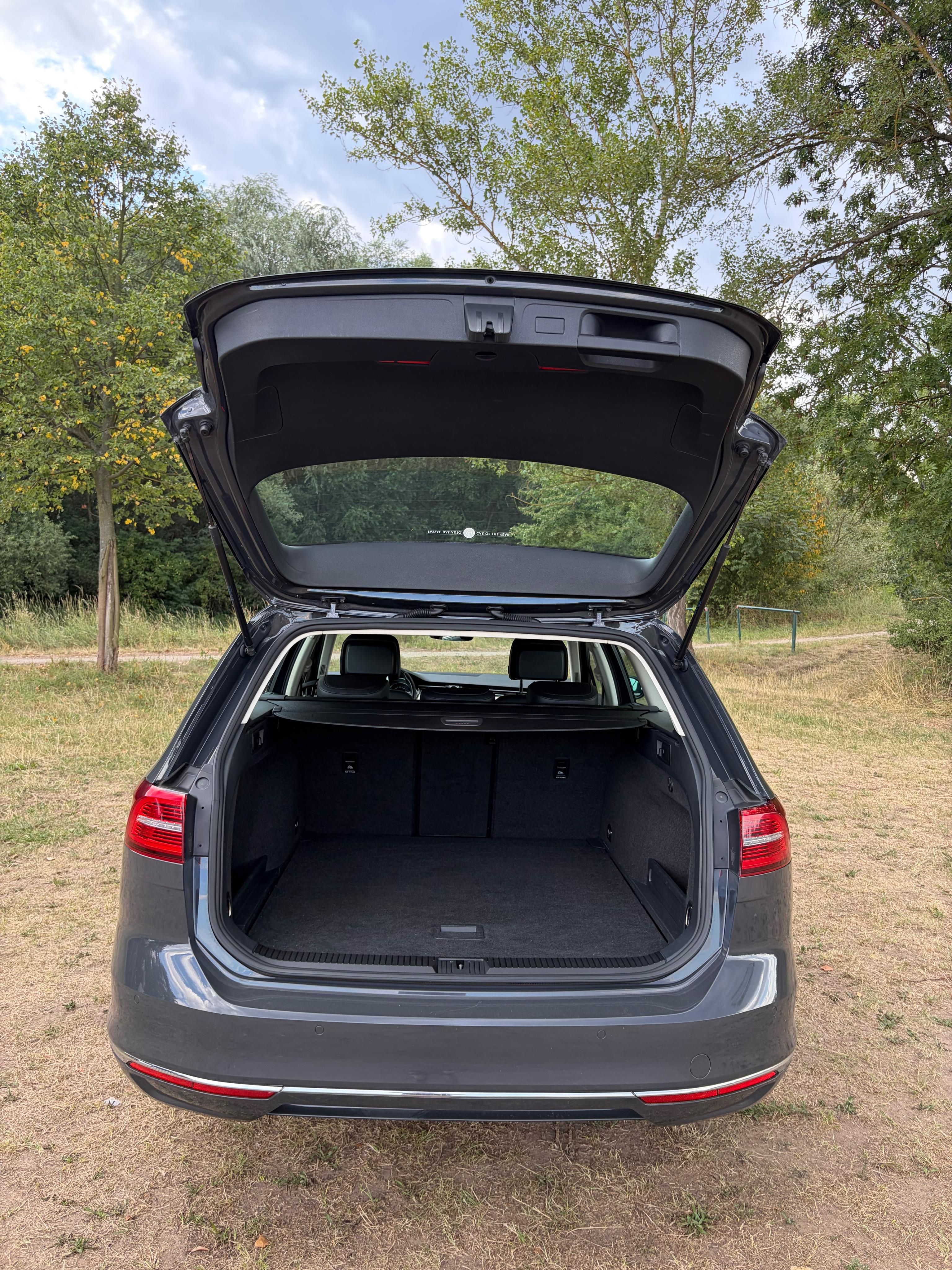 Volkswagen Passat, 2.0 TDi,110 kW,Highline,ČR - fotka 5