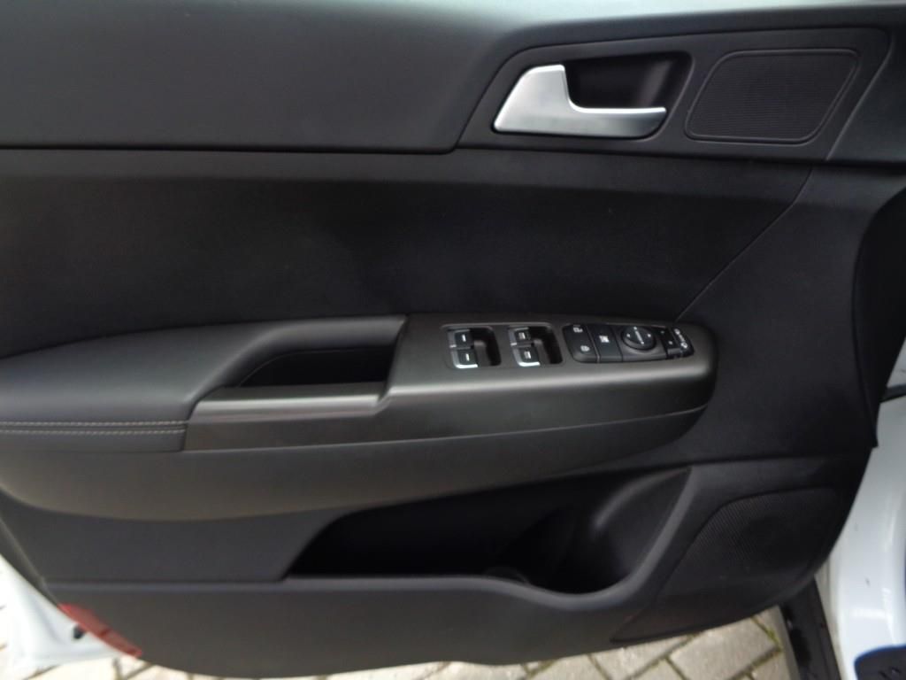 Kia Sportage, 1.6 T- GDI 130 kW  M6F - fotka 2