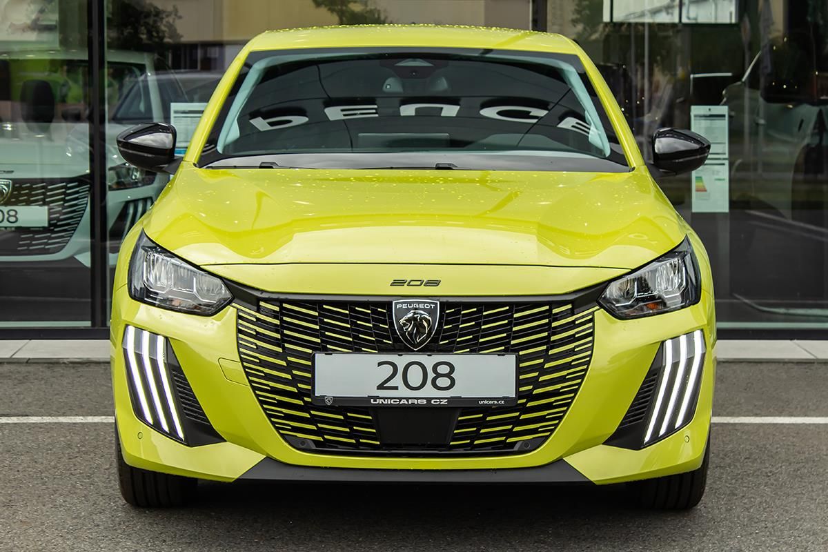 Peugeot 208, ALLURE Elektromotor 100 - fotka 2