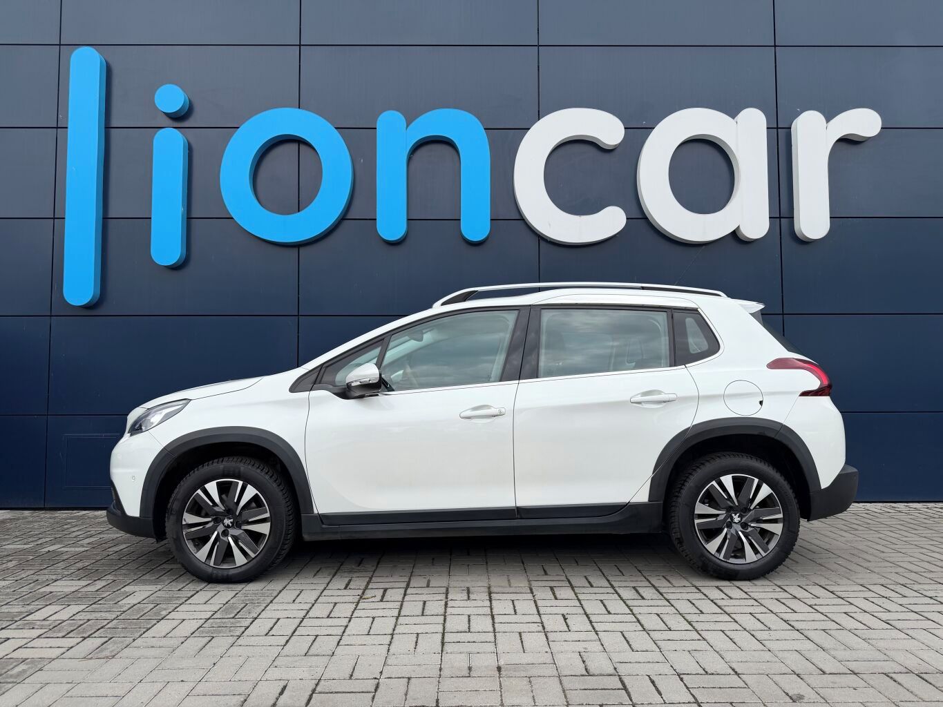 Peugeot 2008, ALLURE, 110k, Automat, Navigac - fotka 4