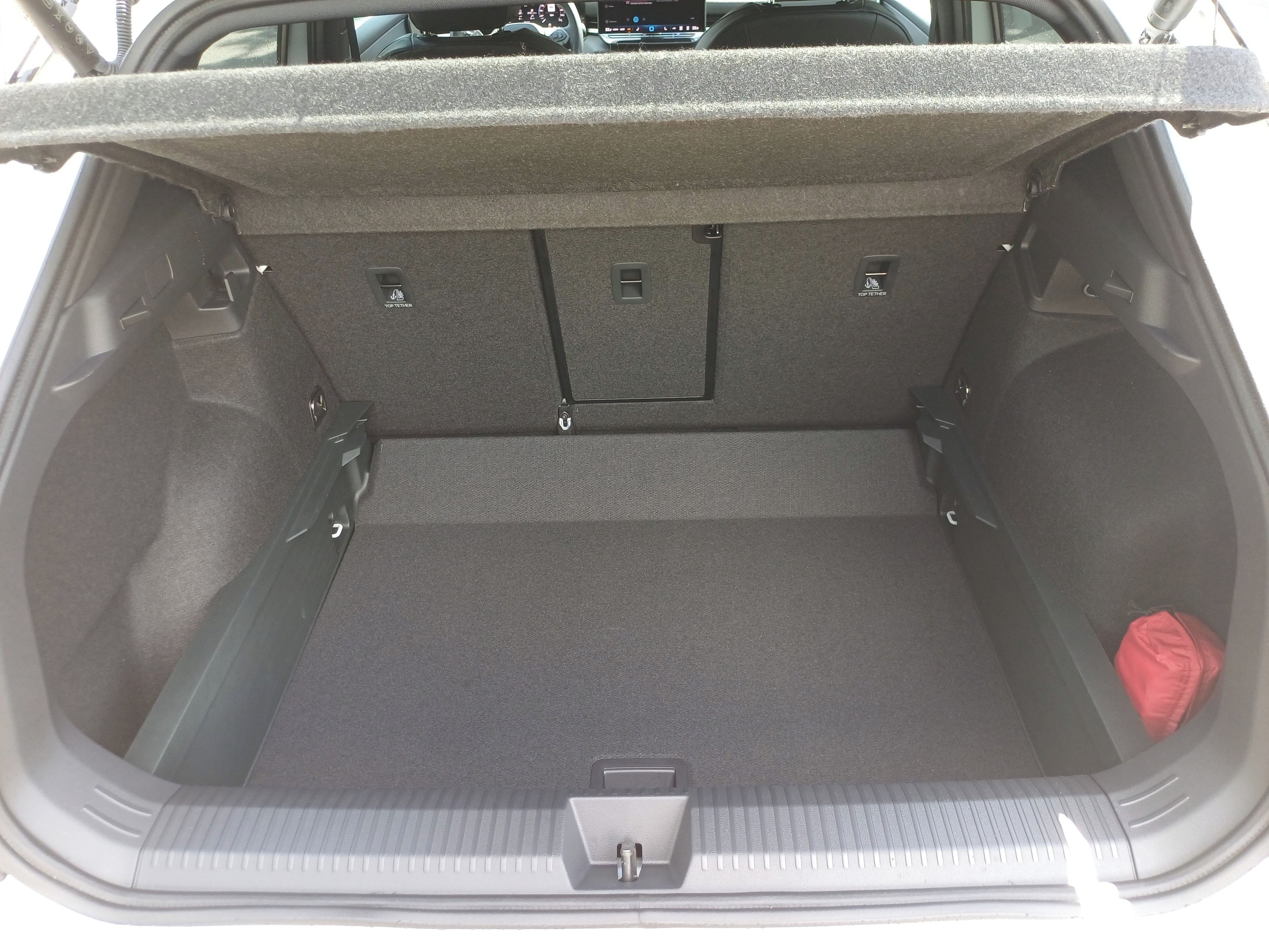 Volkswagen T-Roc, VW T-Roc,R-Line,1.5eTSI 110KW - fotka 6