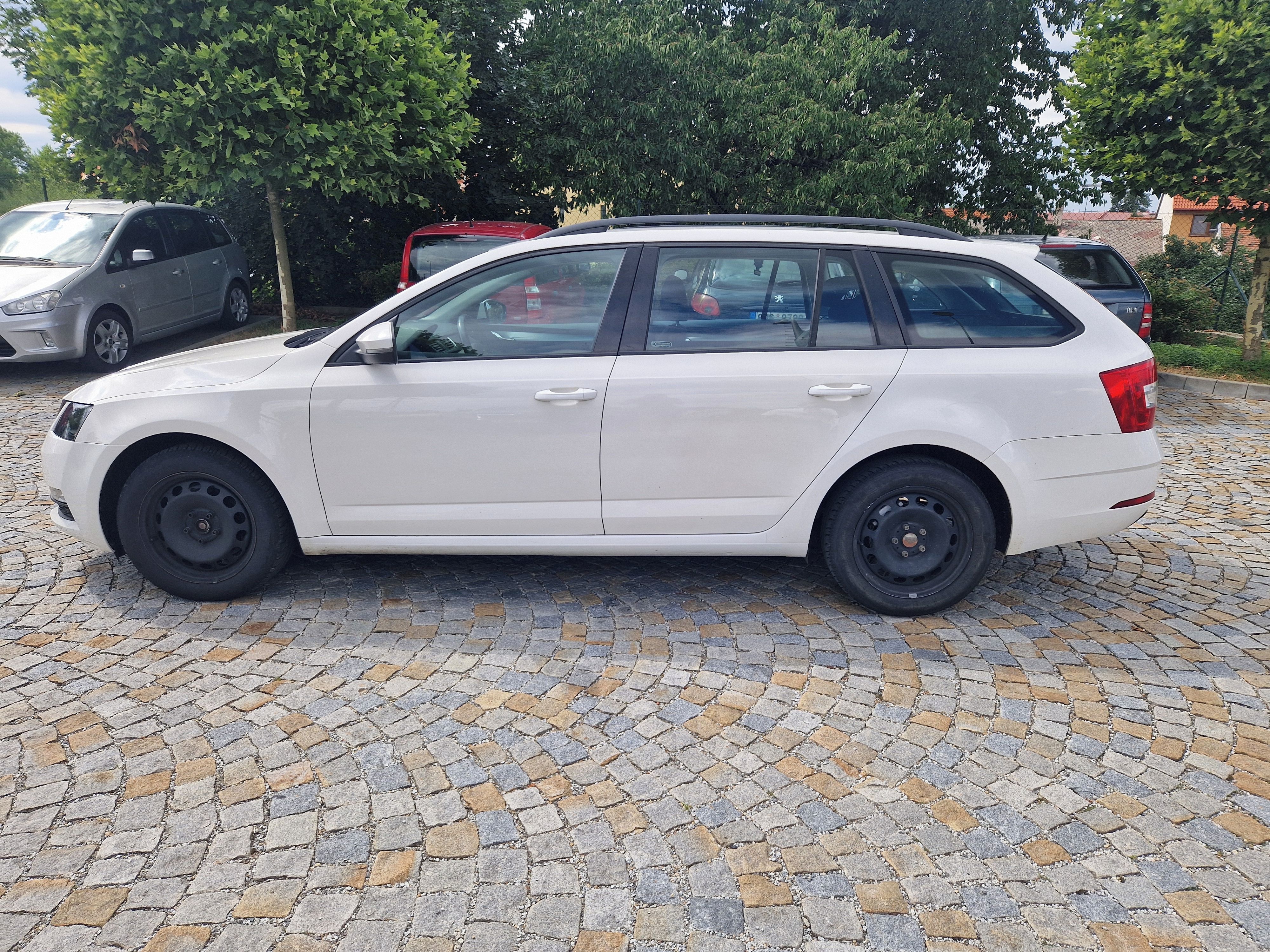 Škoda Octavia, Škoda Octavia III 1.6 TDI - fotka 2