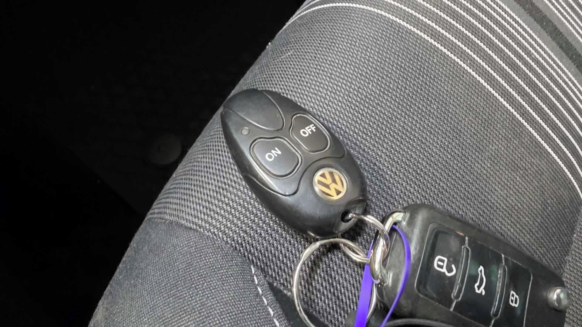 Volkswagen Golf, 1.2Tsi 77KW MATCH TOP VÝBAVA - fotka 4