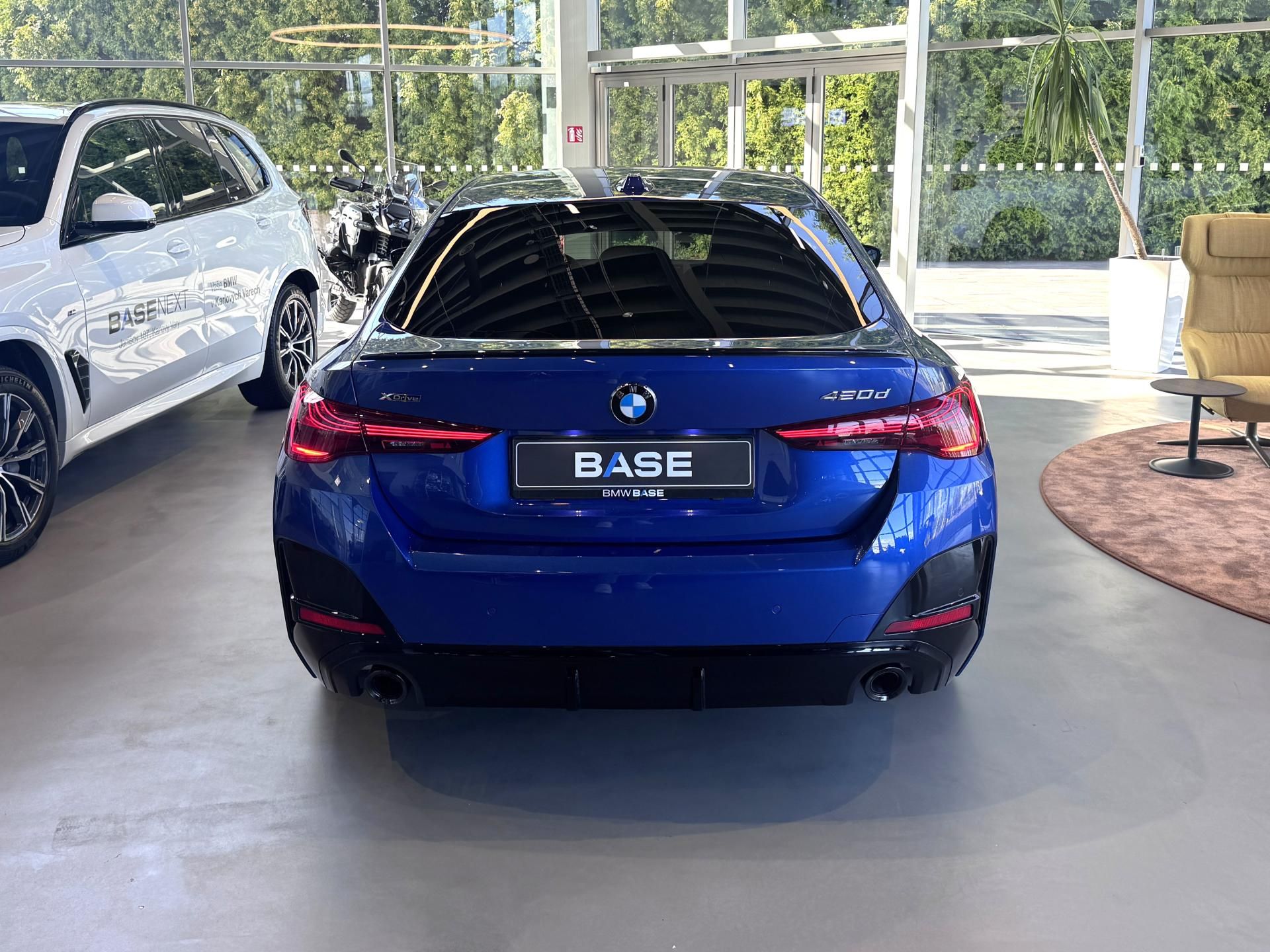 BMW Řada 4, 420d xDrive Gran Coupe M-Sport - fotka 4