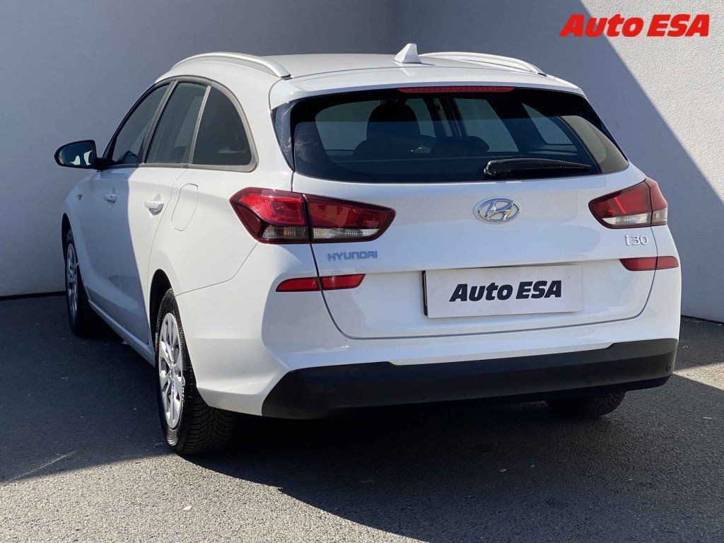 Hyundai i30, 1.6 CRDi,1.maj,ČR - fotka 6