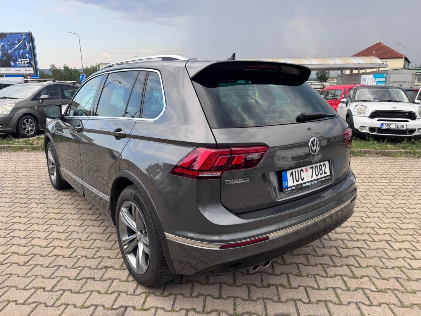 Volkswagen Tiguan, R-LINE 1,5 TSI 110 KW 1. MAJ - fotka 3