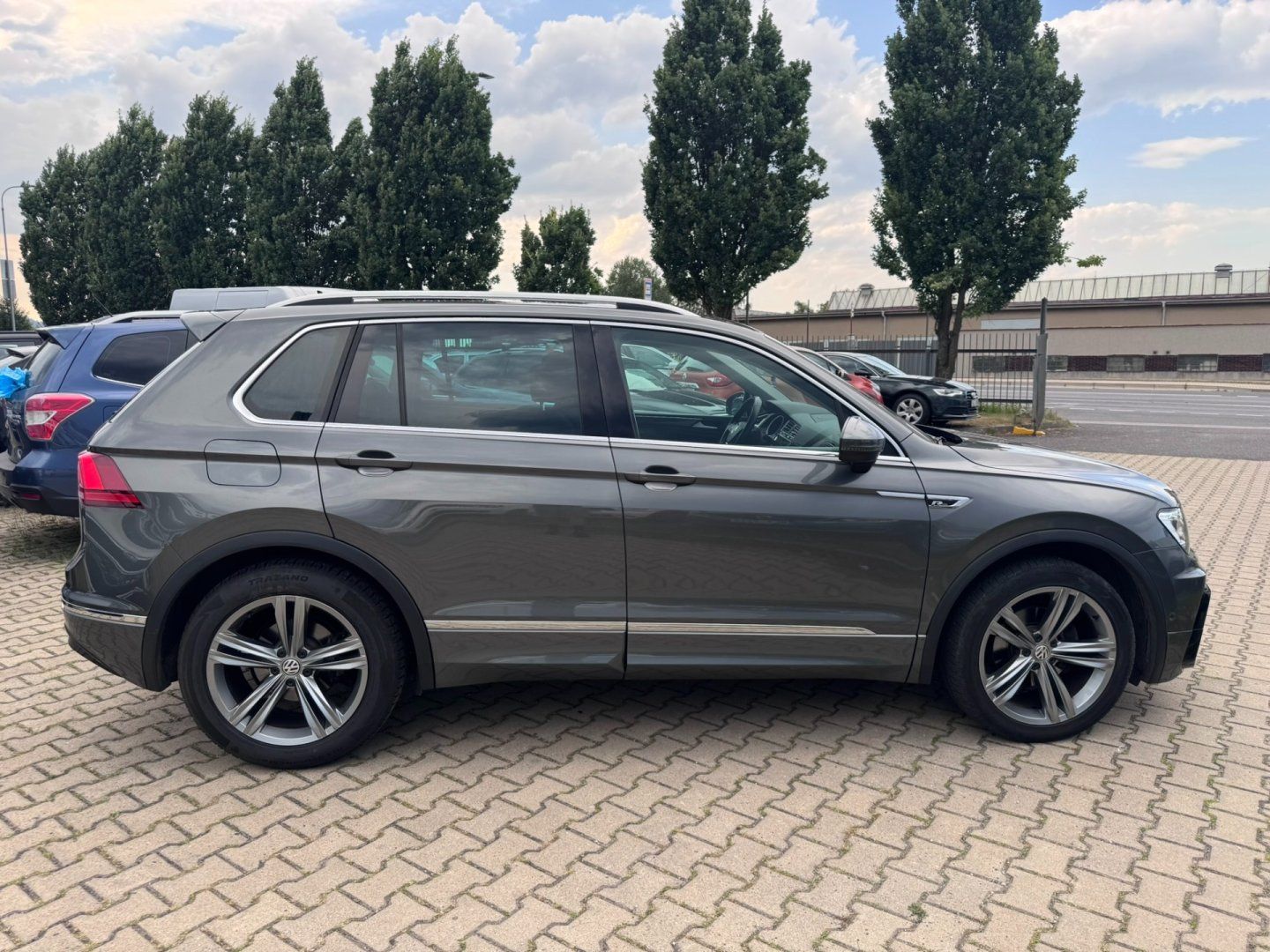 Volkswagen Tiguan, R-LINE 1,5 TSI 110 KW 1. MAJ - fotka 6
