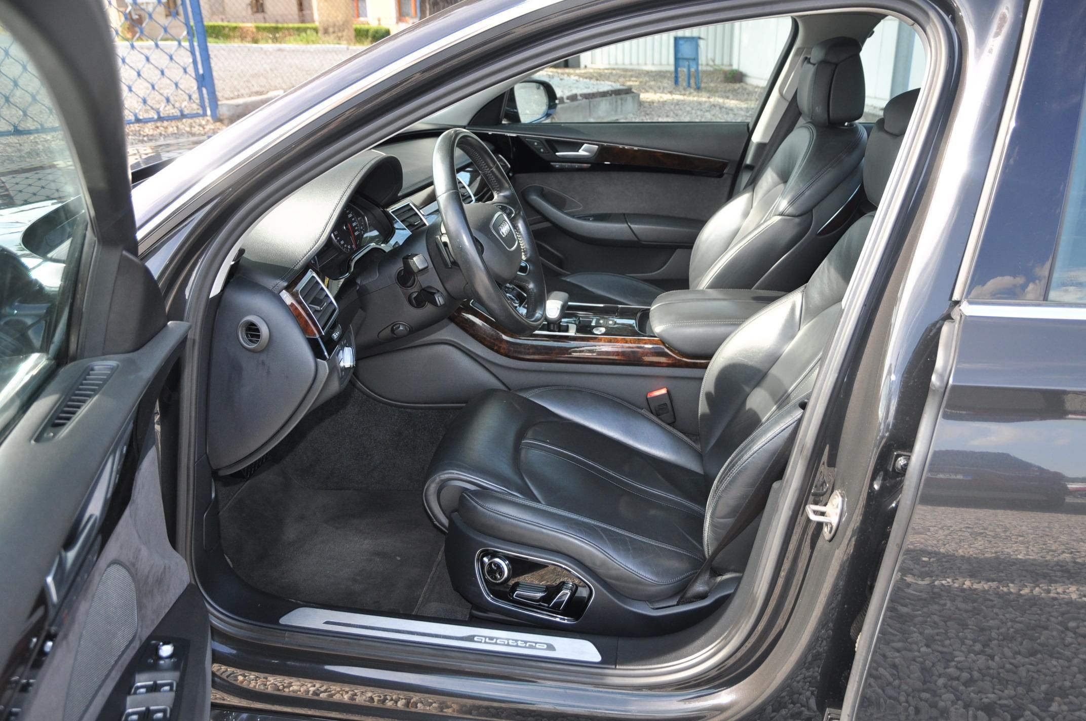 Audi A8, 3.0TDi 193kW 4x4 - fotka 6