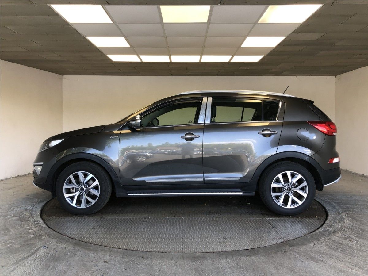Kia Sportage, 2,0 CRDI 4X4 - fotka 4