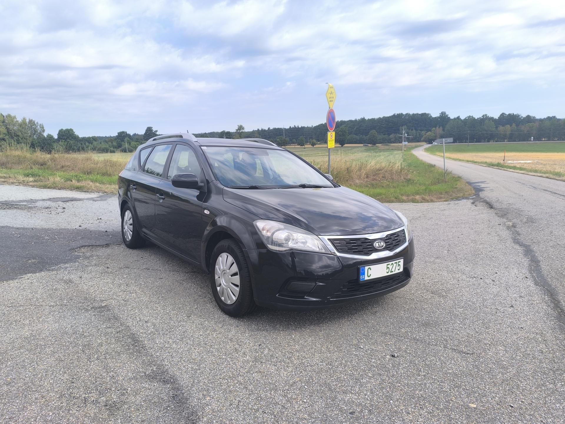 Kia Cee´d, 1.4 1.MAJITEL,SERVISNI KÍŽKA
