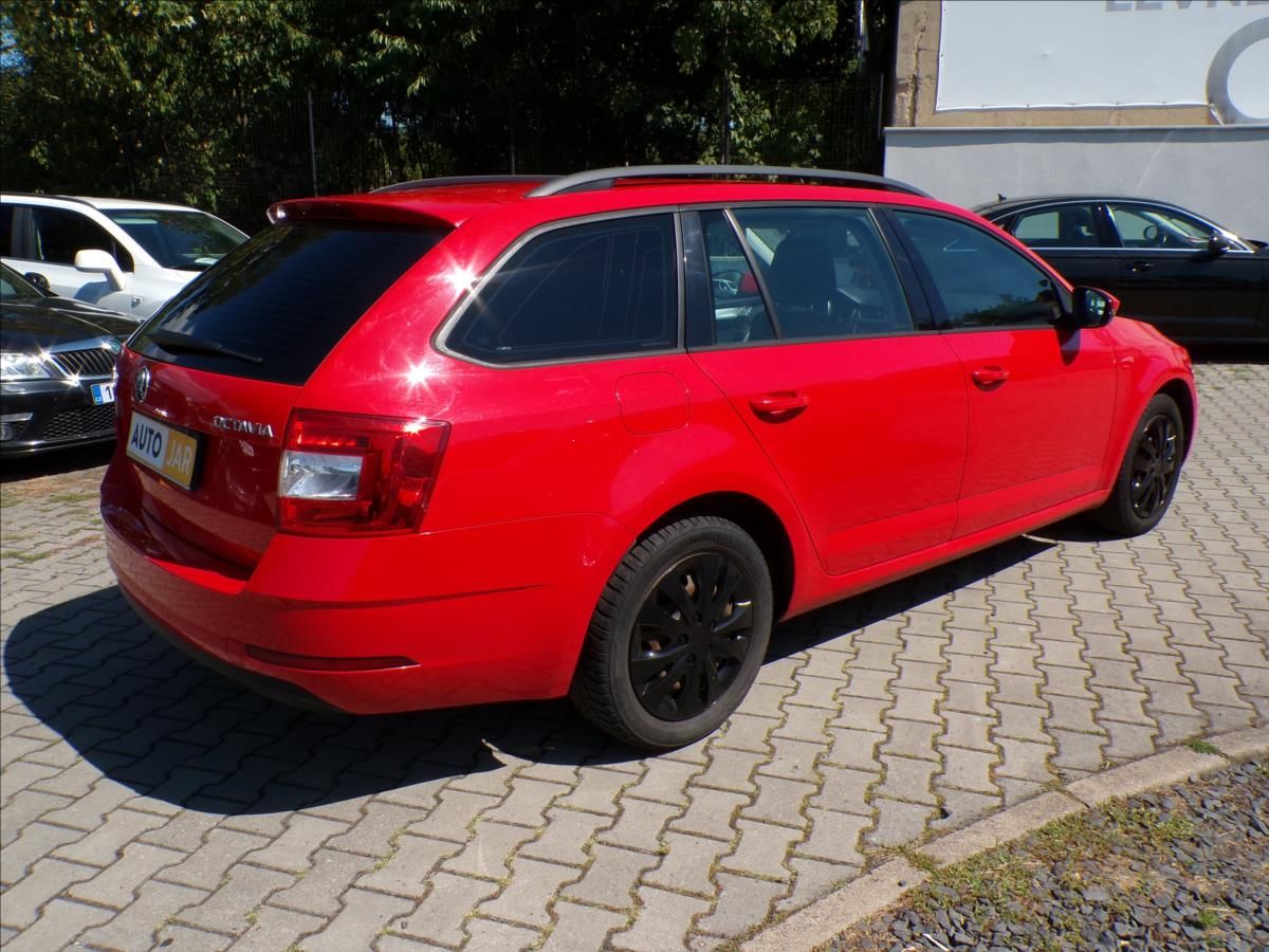 Škoda Octavia, 1,6 TDI - fotka 4
