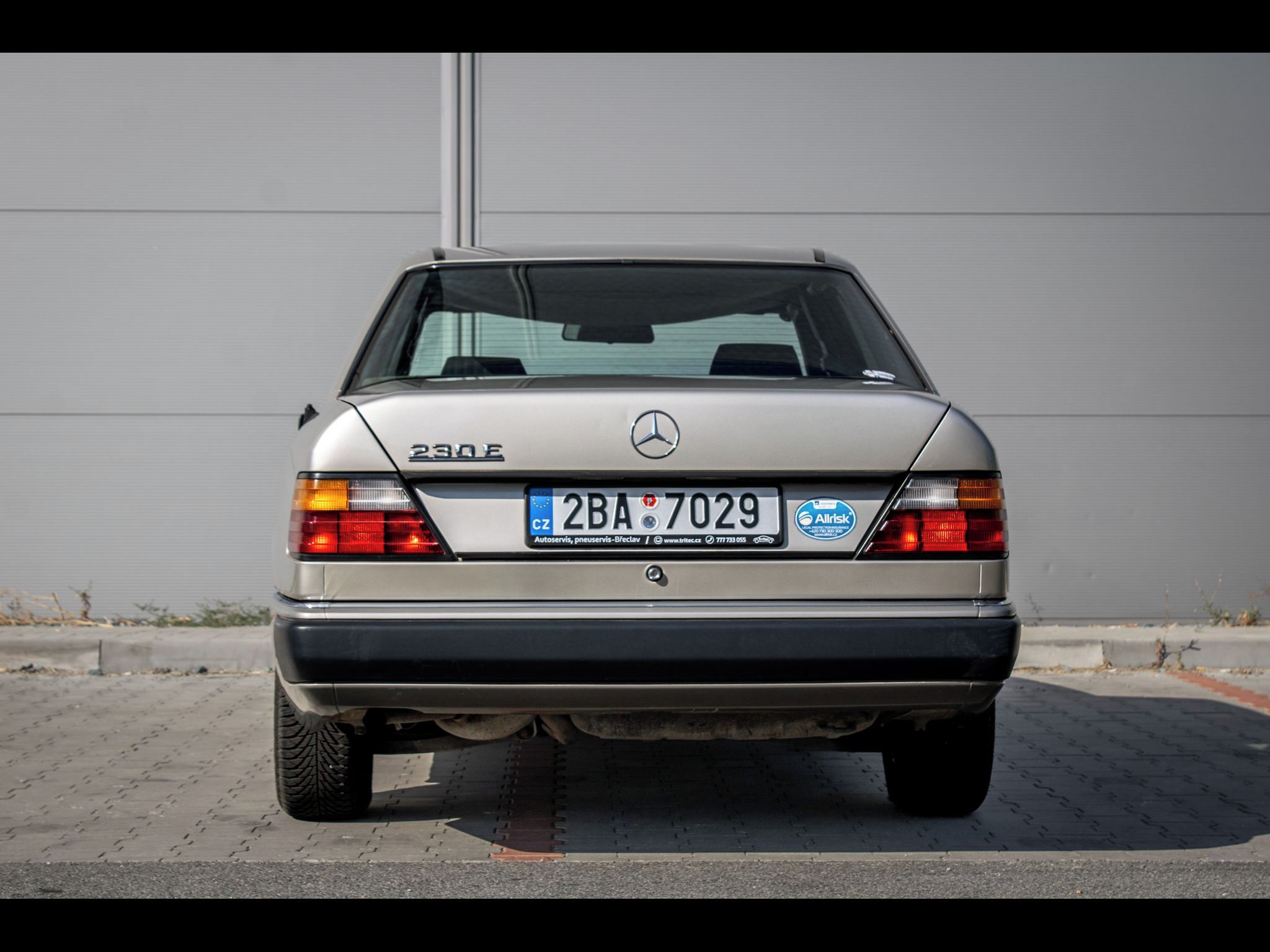Mercedes-Benz Třídy E, 124 C - fotka 6