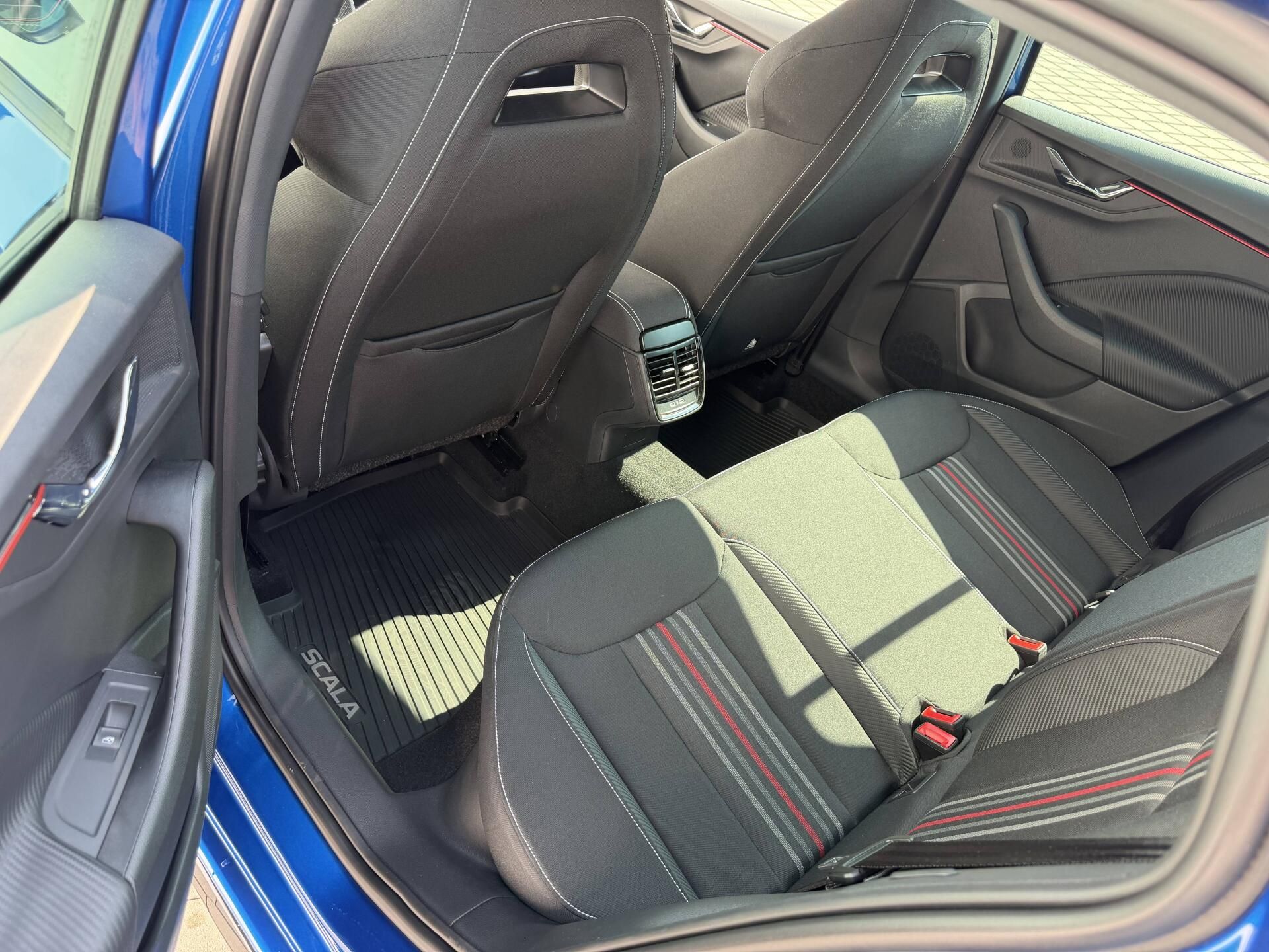 Škoda Scala, Monte Carlo 7DSG 1,0TSI - fotka 6