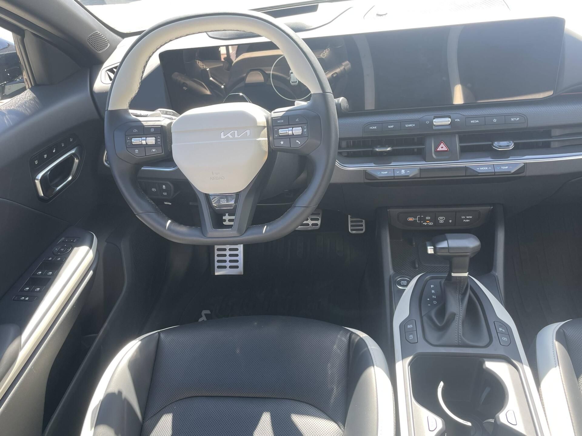 Kia K4, GT-LINE 7DCT 1,6 T-GDi - fotka 6