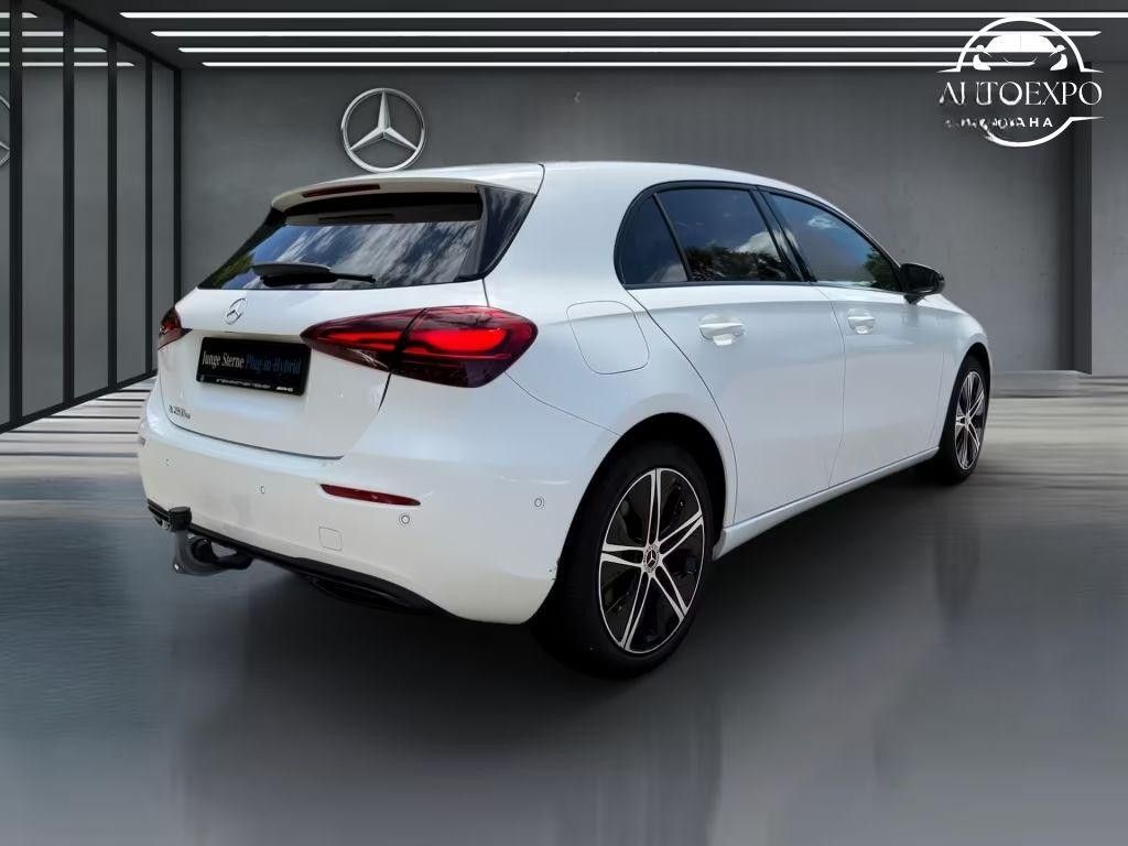 Mercedes-Benz Třídy A, 250e PANORAMA*TAŽNÉ - fotka 4