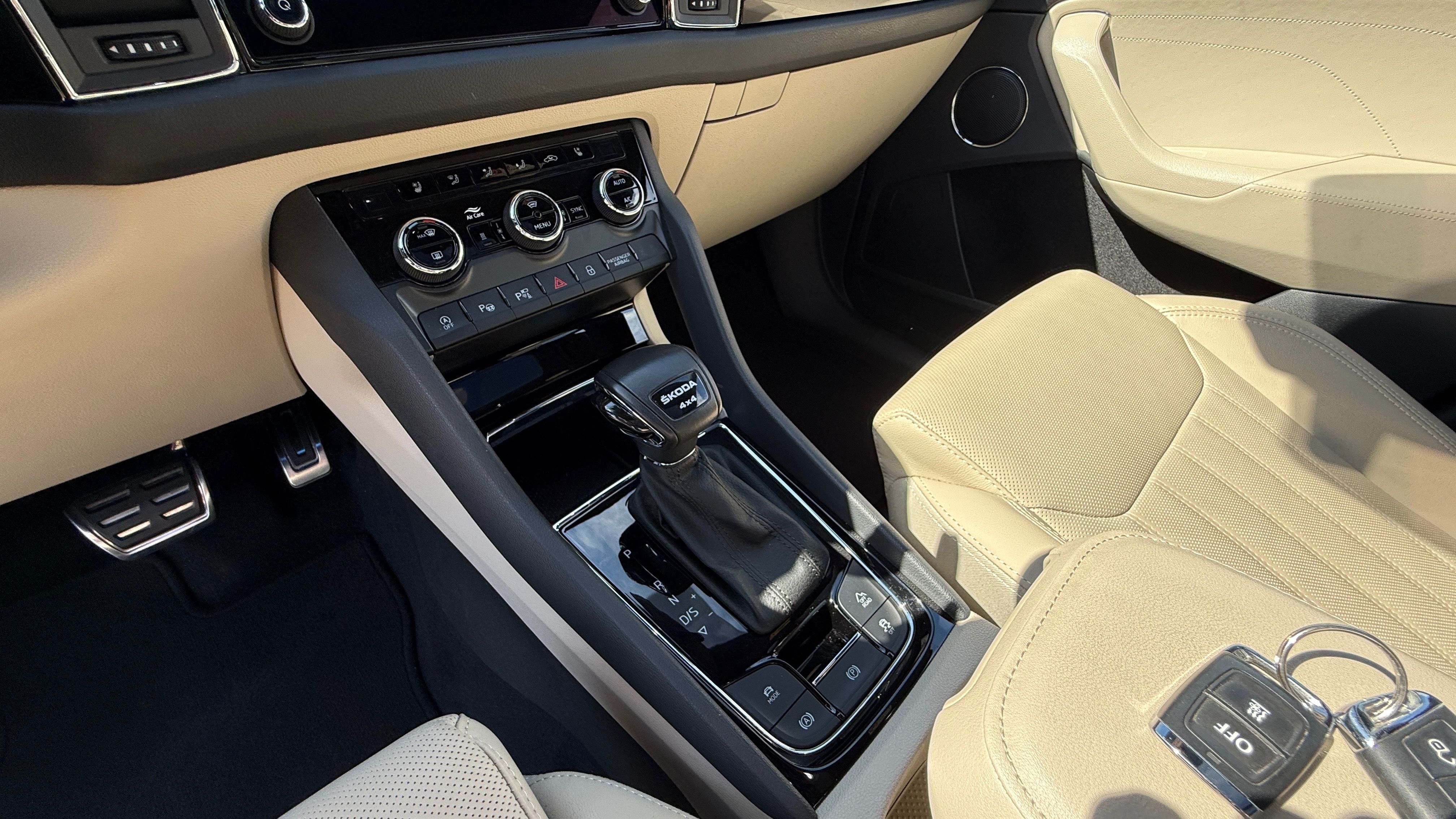 Škoda Kodiaq, L&K 2.0 TSI 140 kW DSG 4x4 - fotka 4